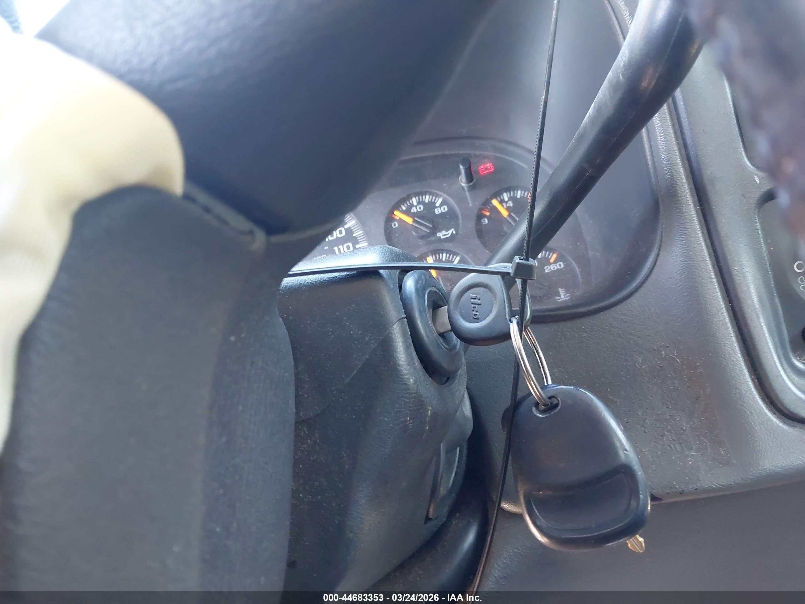 GMC SIERRA image 11