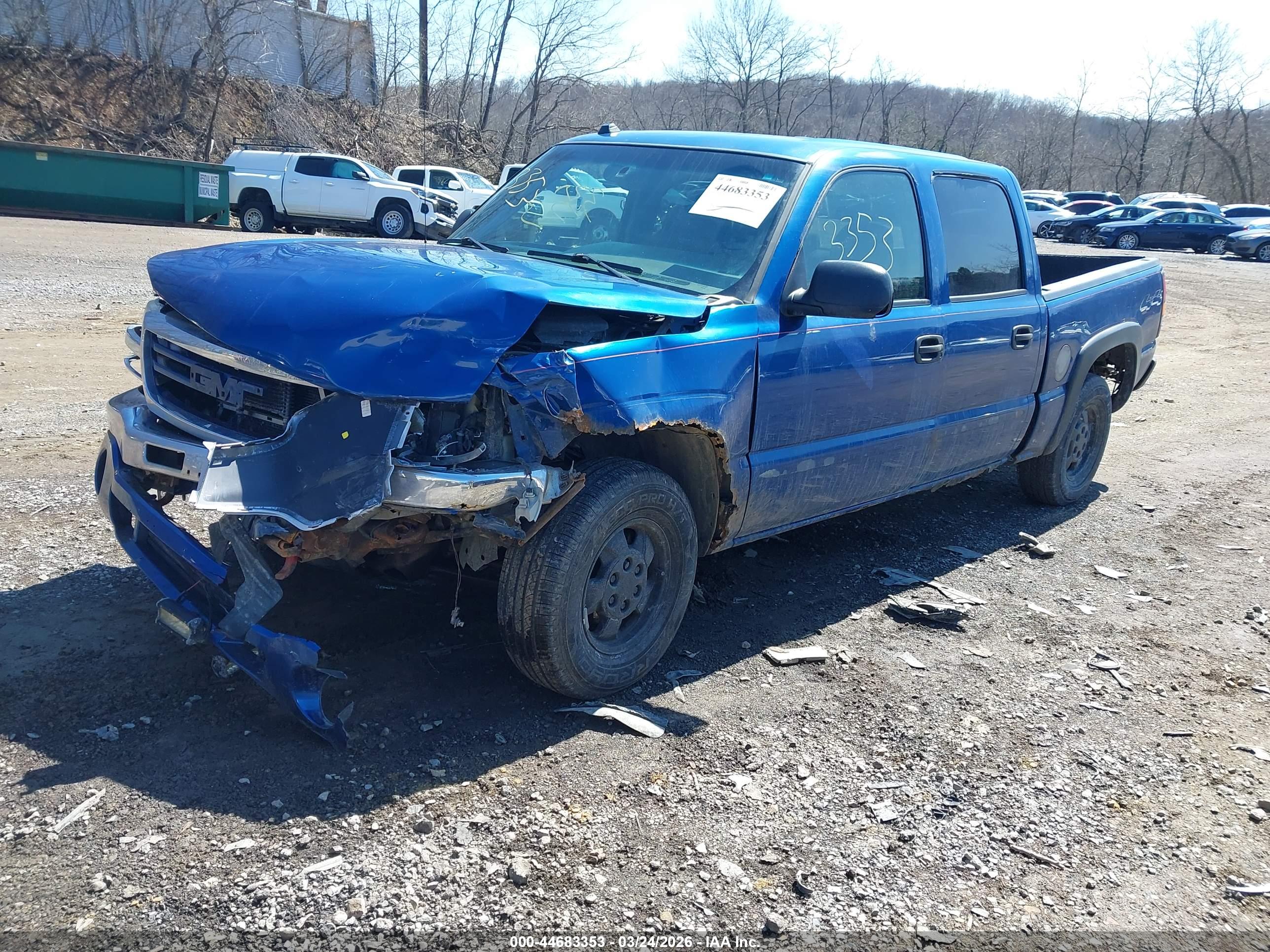 GMC SIERRA image 2