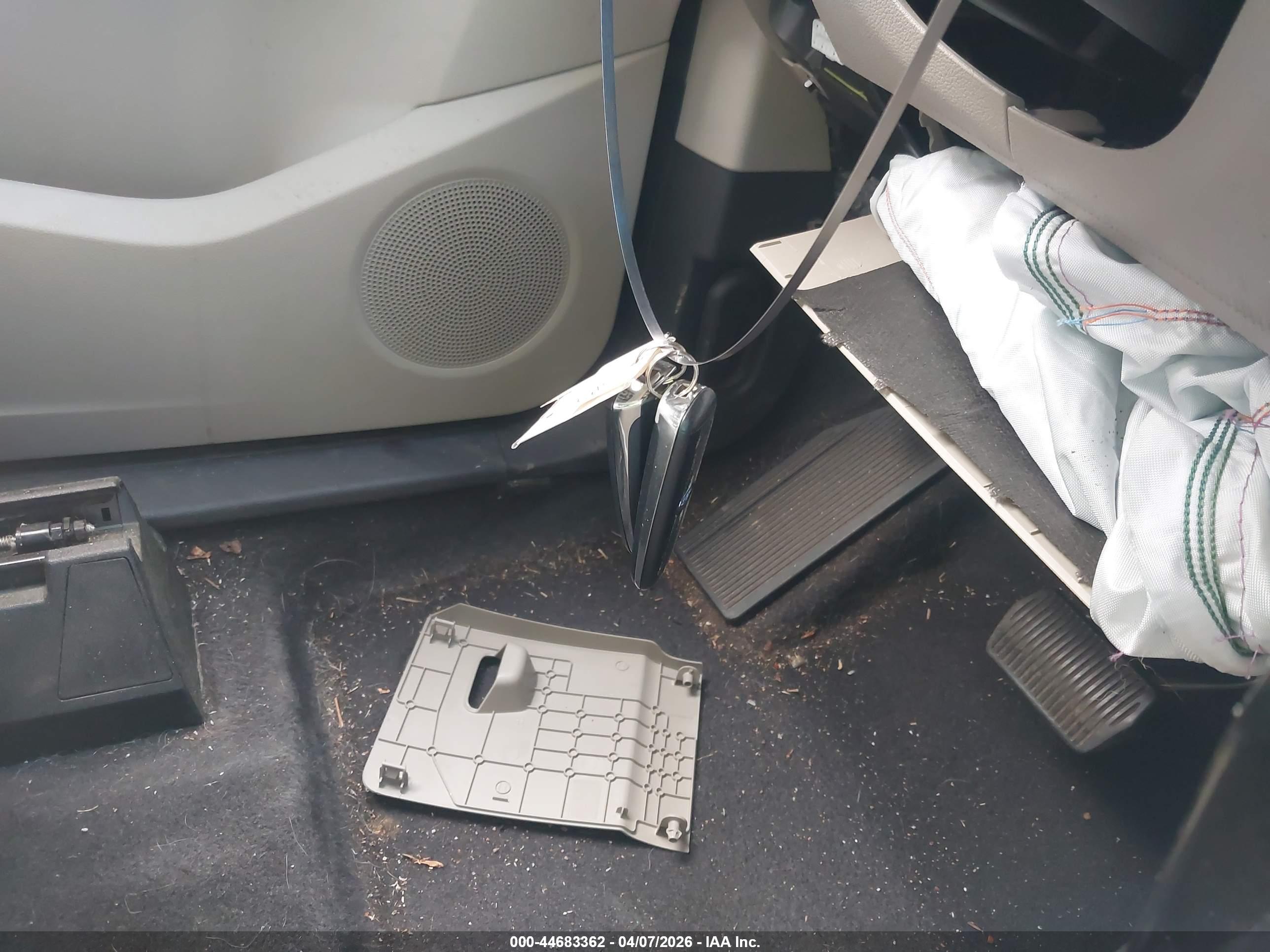 FORD ESCAPE image 11