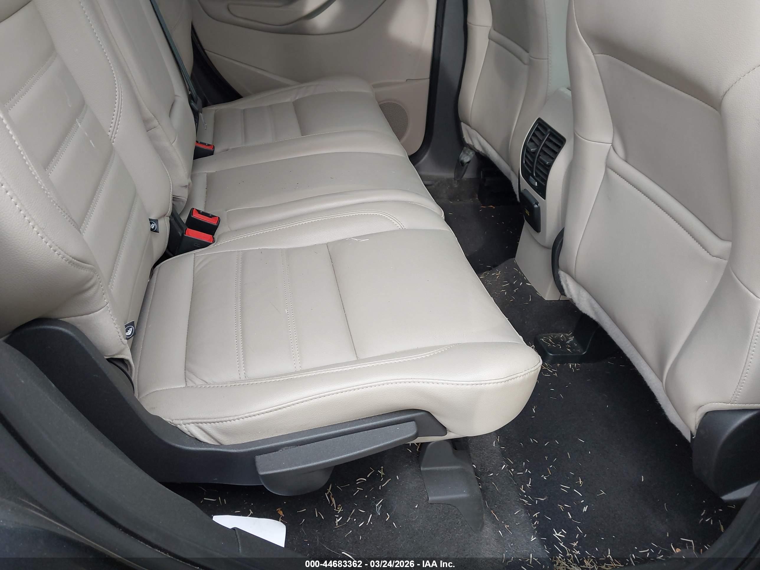FORD ESCAPE image 8