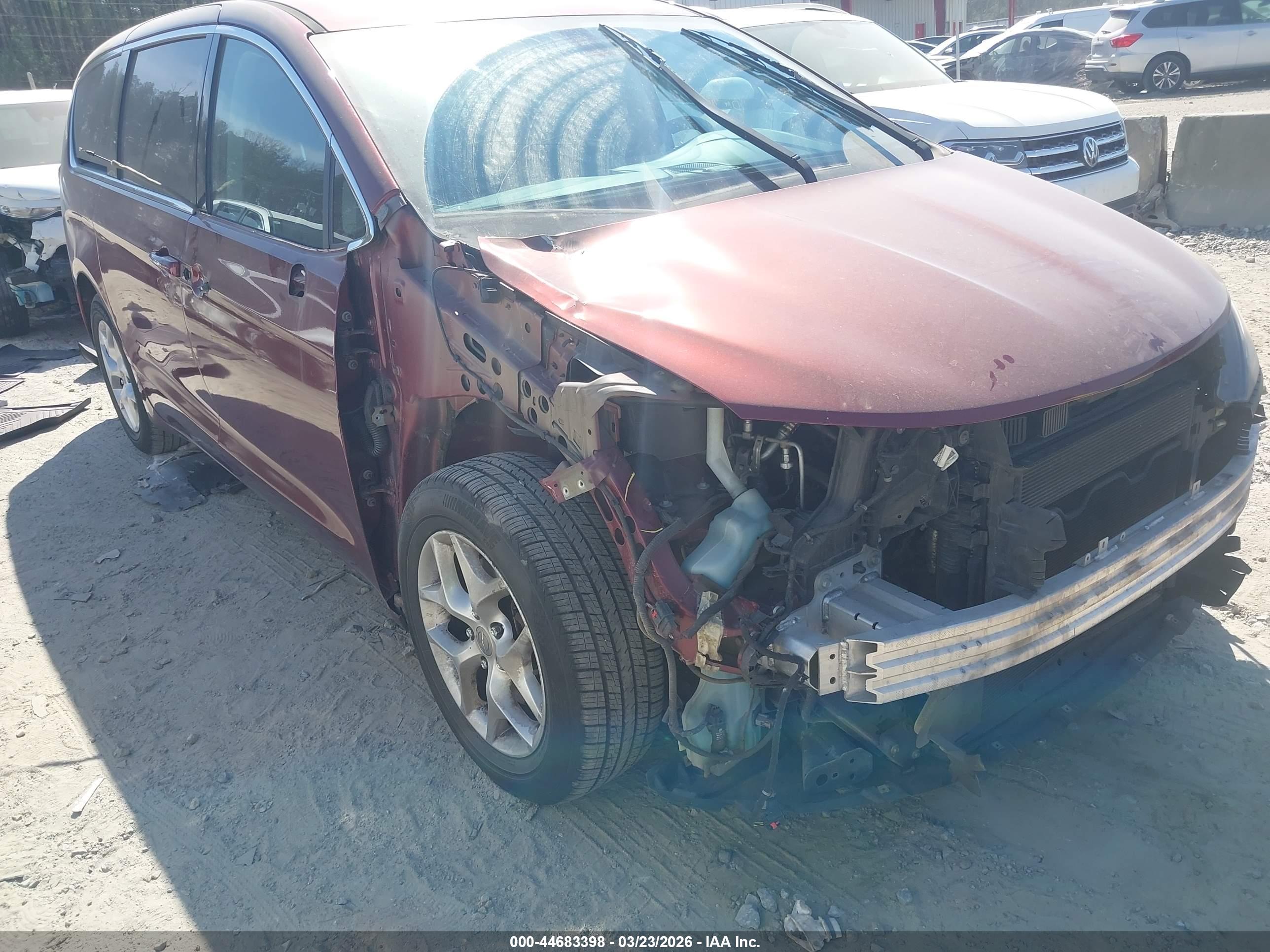 CHRYSLER PACIFICA image 6