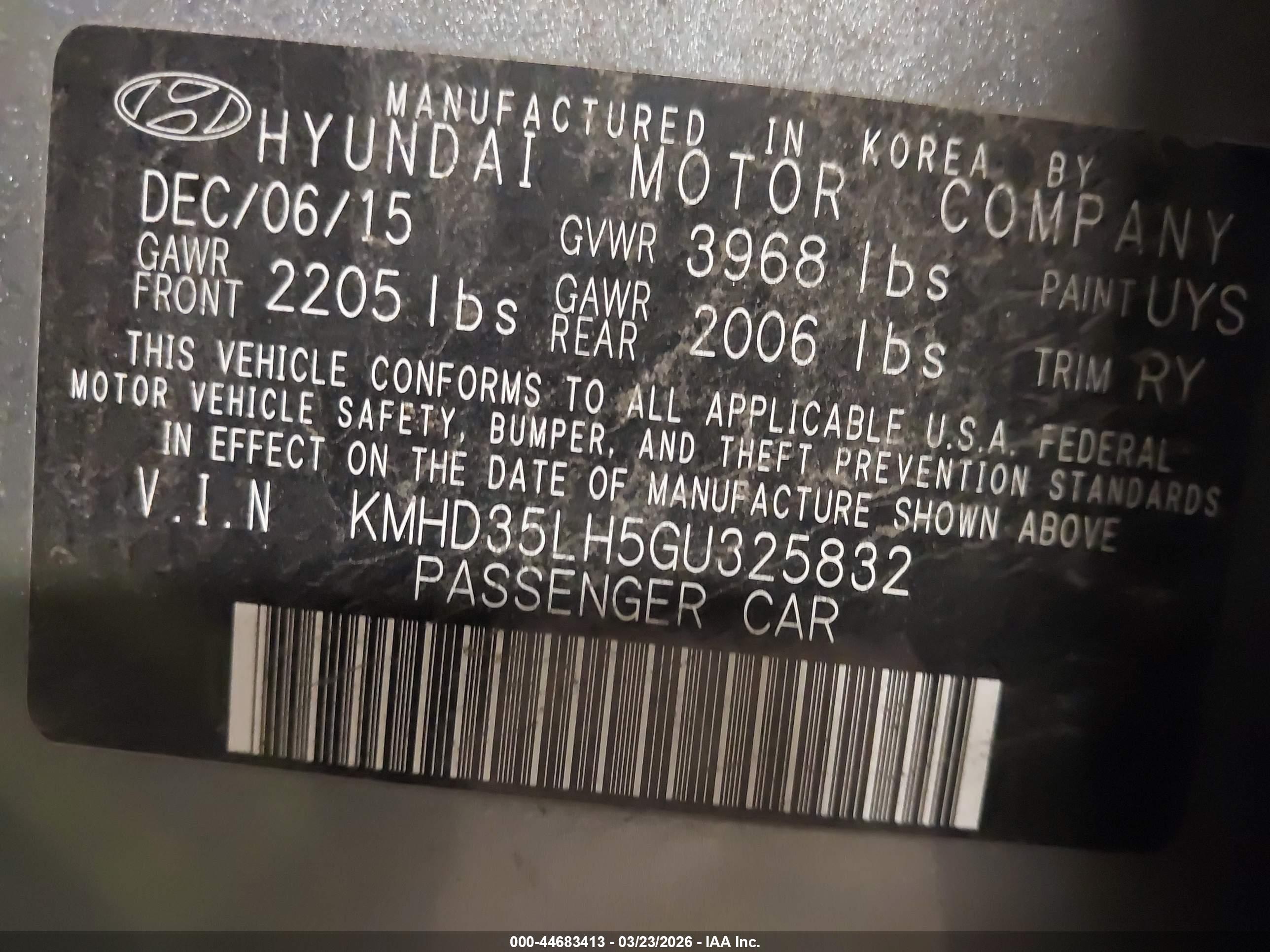 HYUNDAI ELANTRA image 9