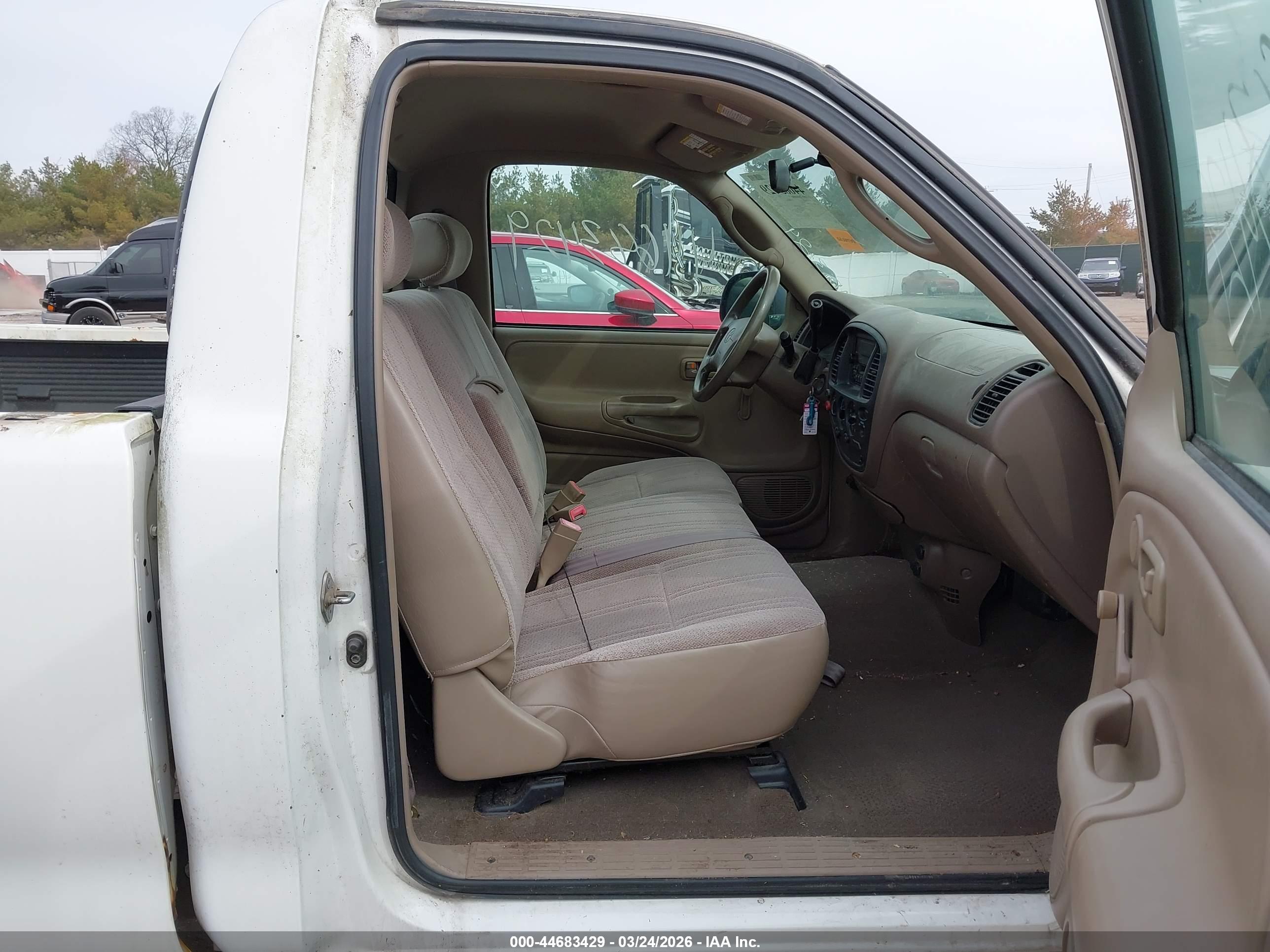 TOYOTA TUNDRA image 5