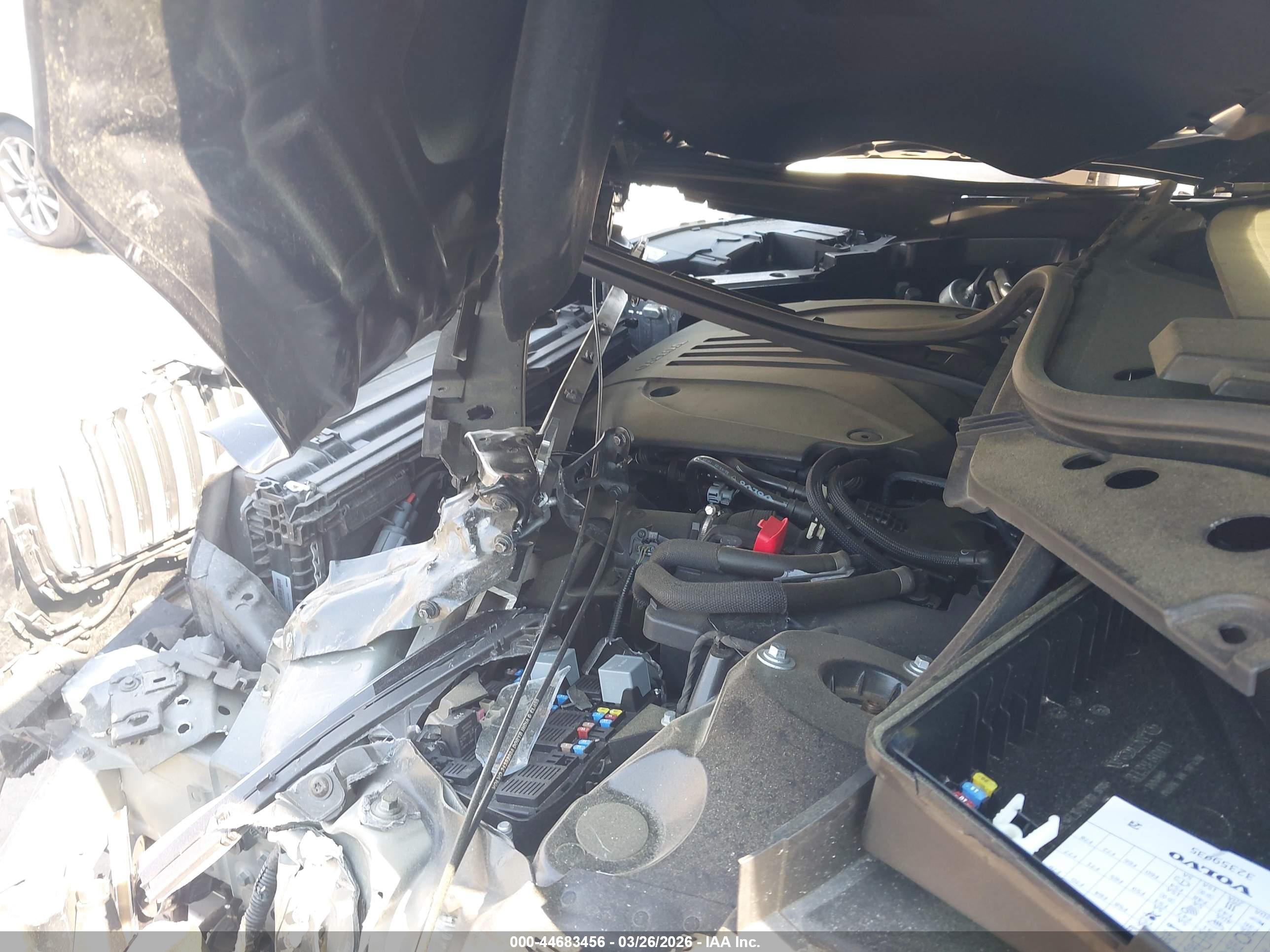 VOLVO XC90 image 10