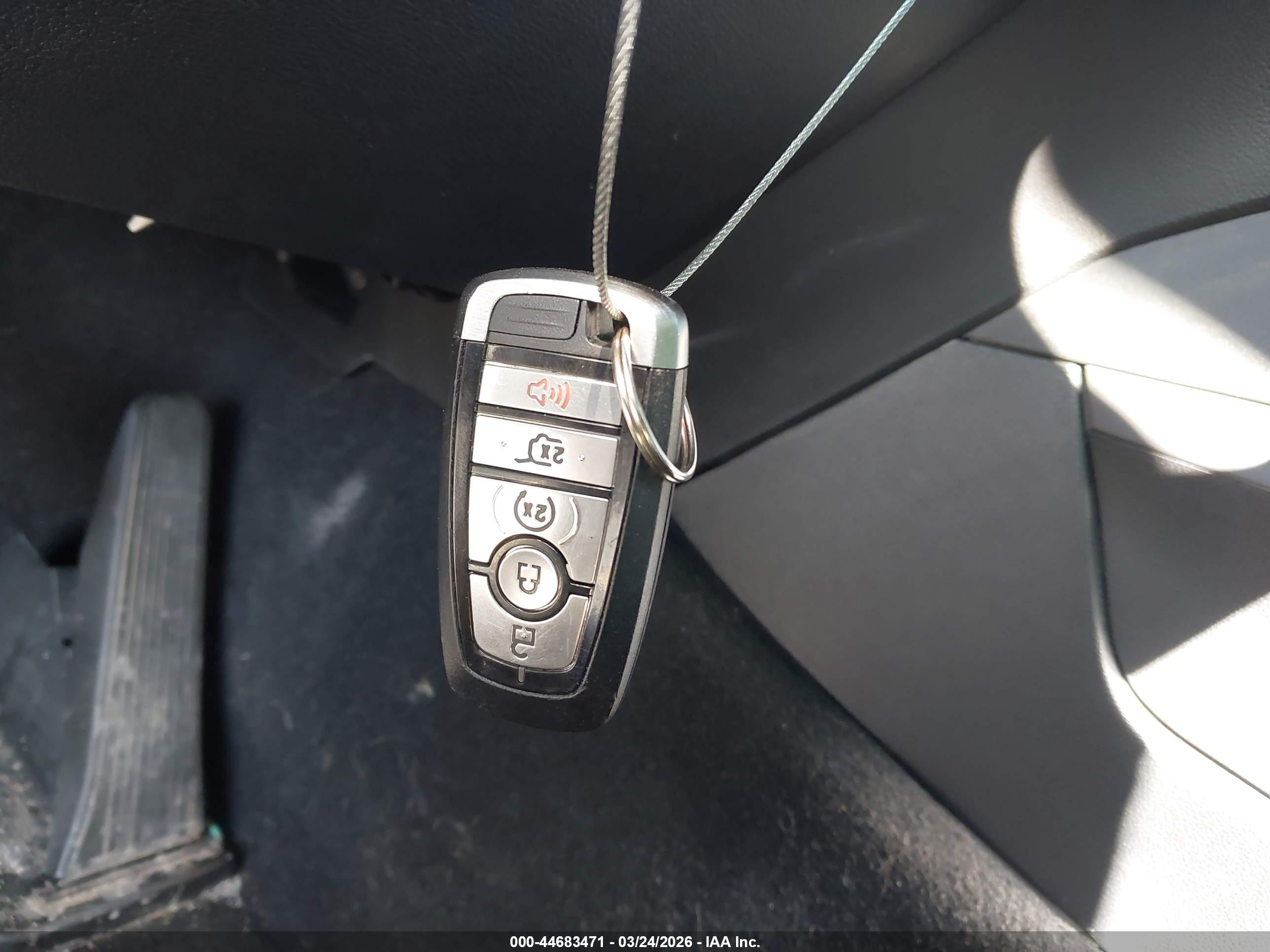 FORD EXPLORER image 11