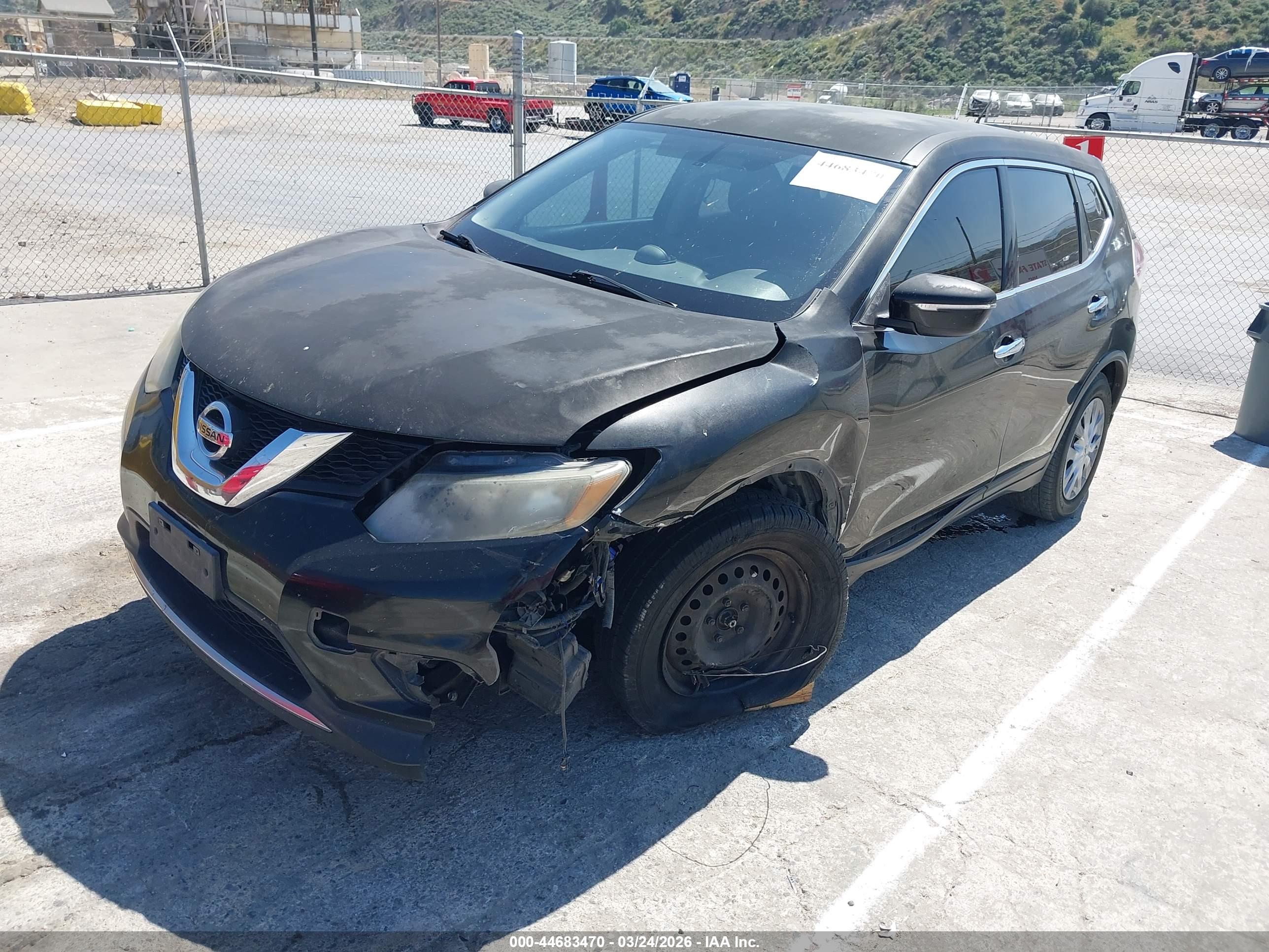 NISSAN ROGUE image 2