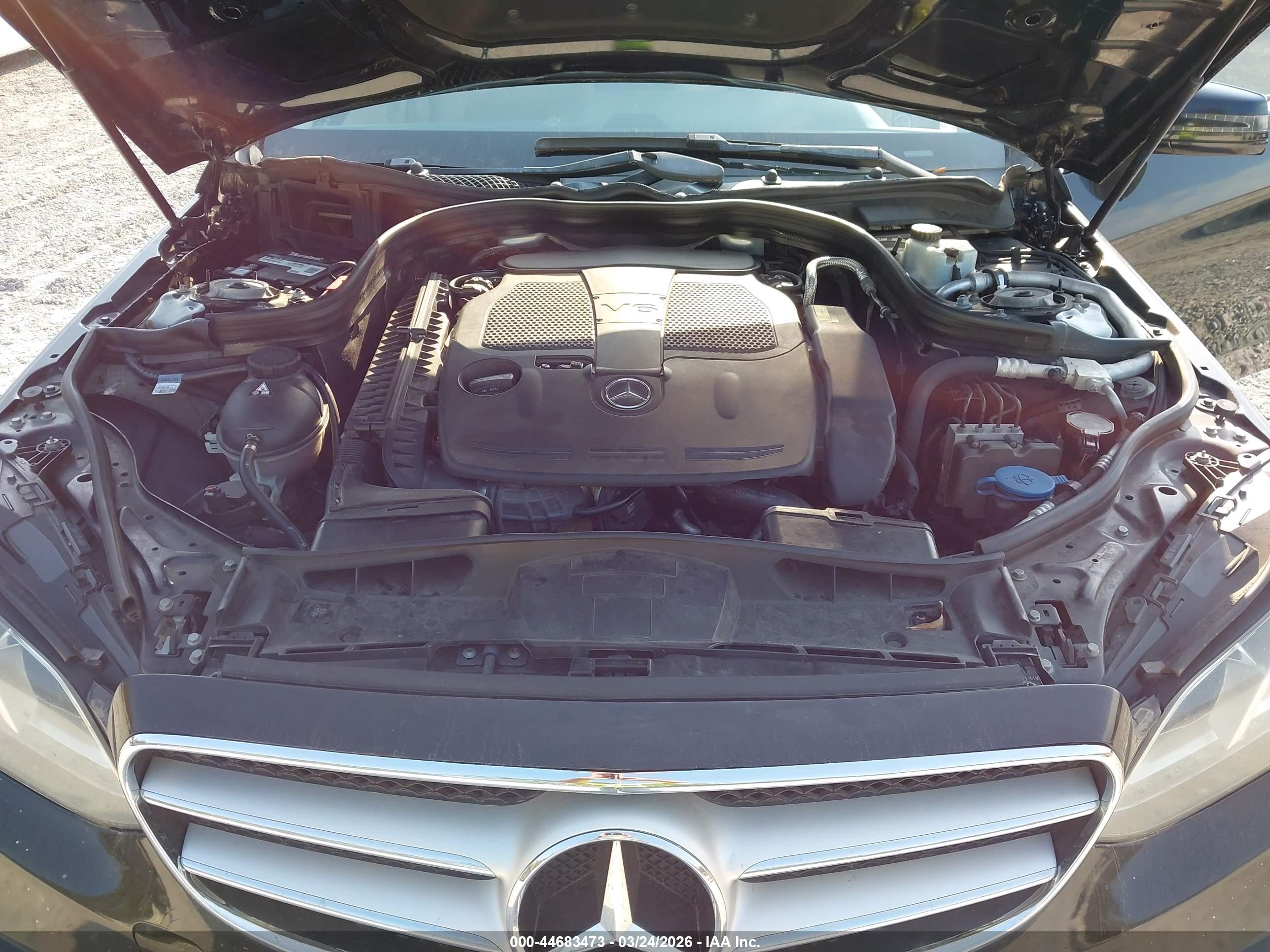 MERCEDES-BENZ E image 10
