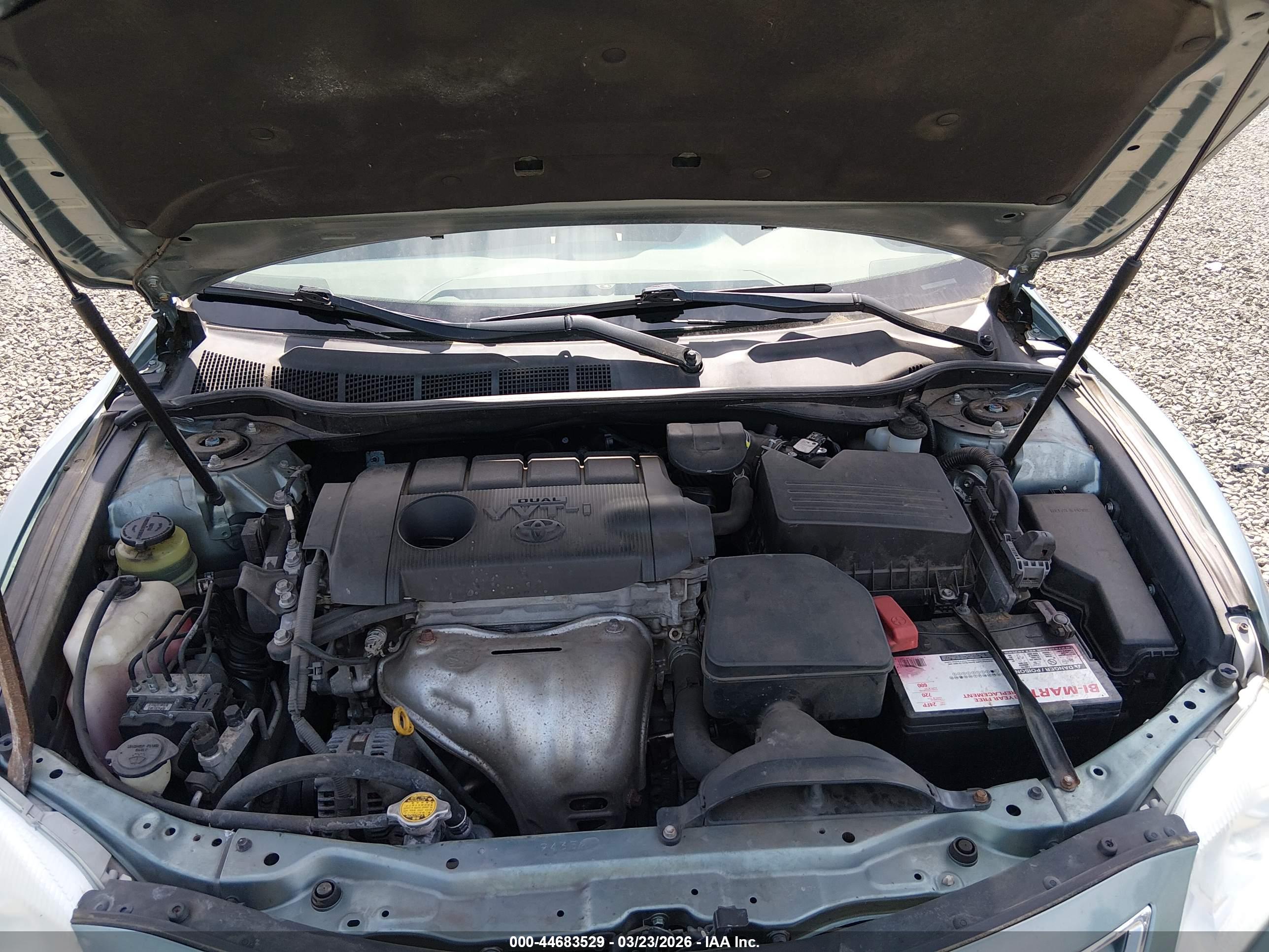 TOYOTA CAMRY image 10