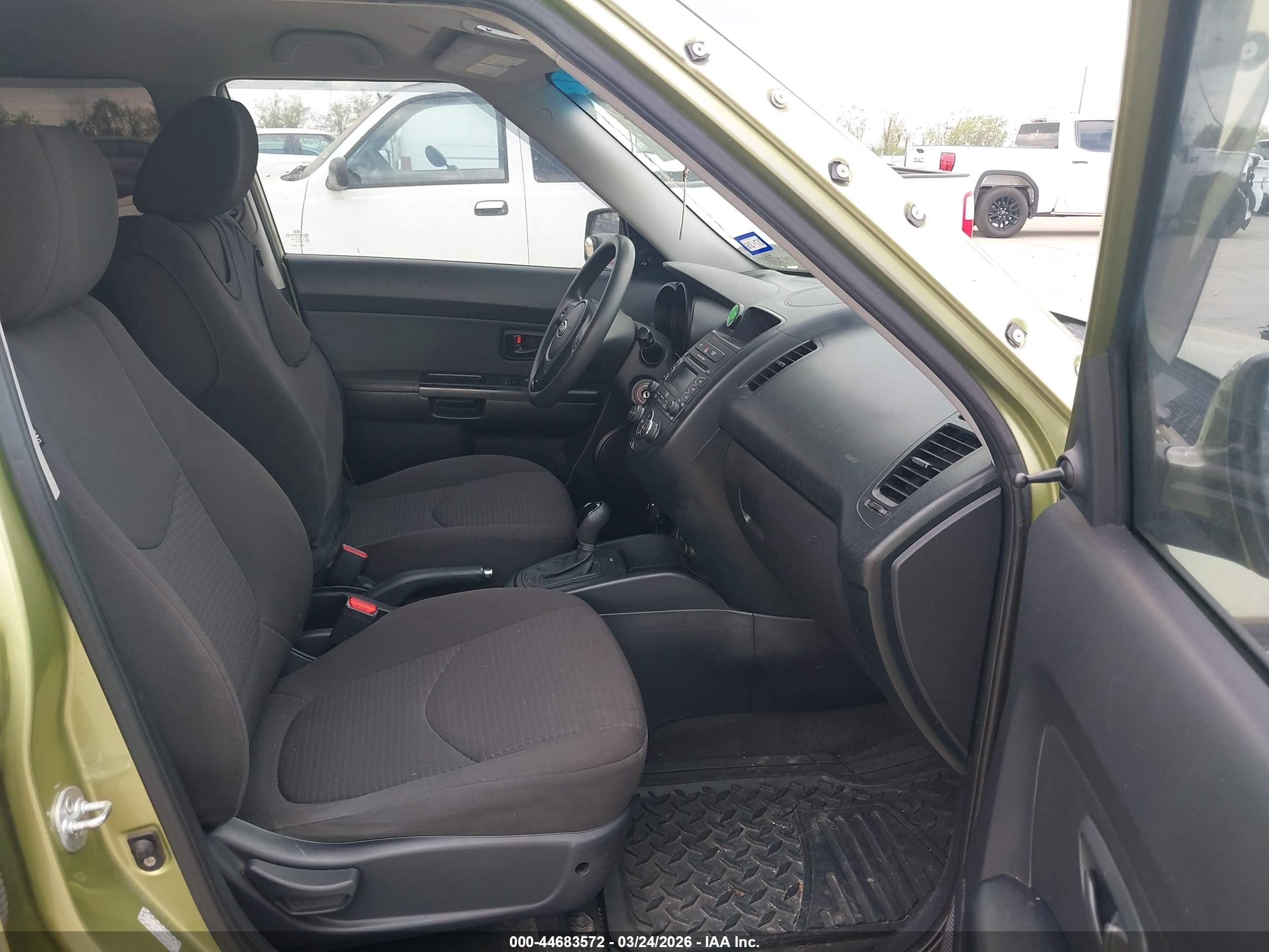 KIA SOUL image 5