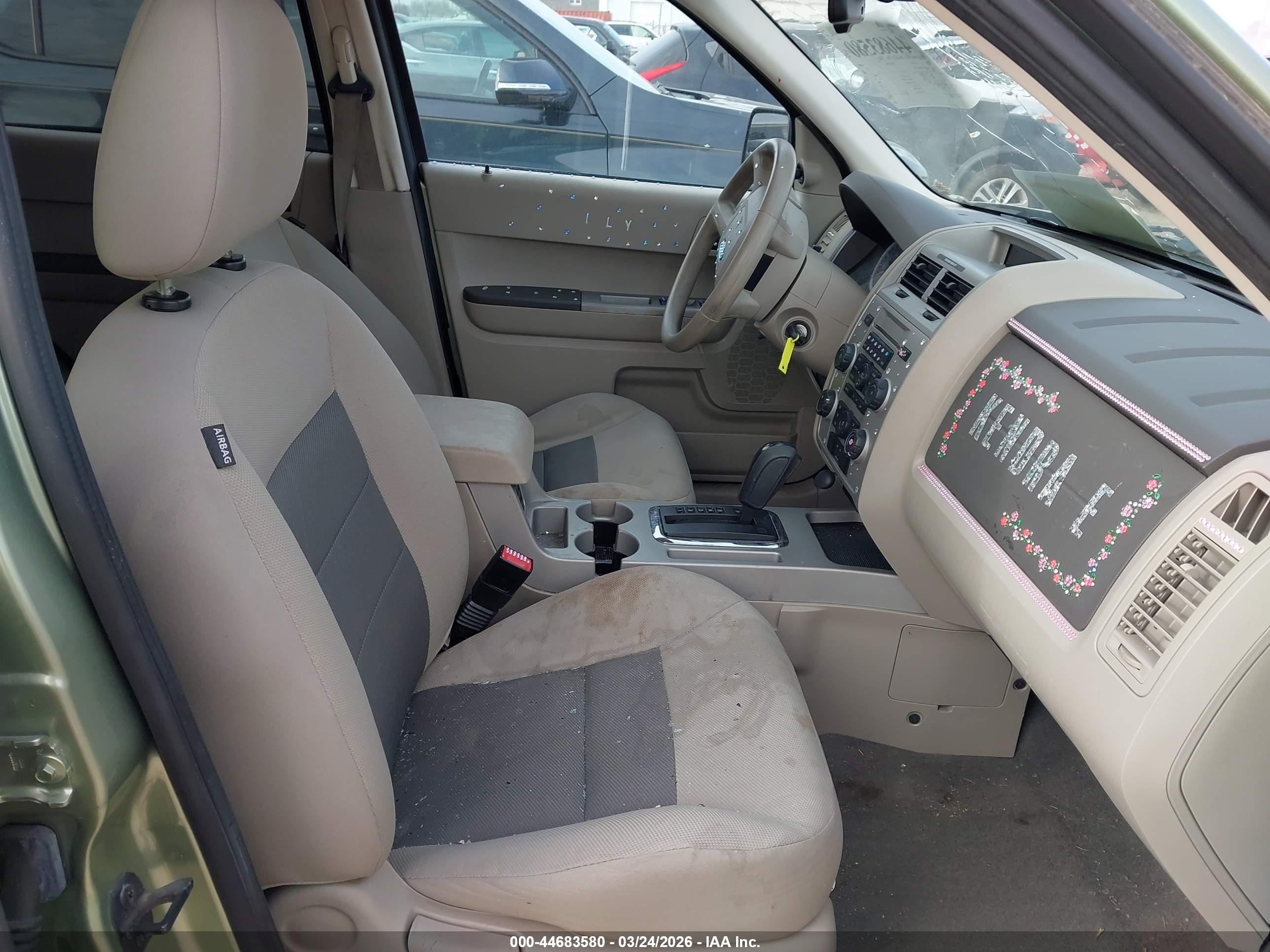 FORD ESCAPE image 5