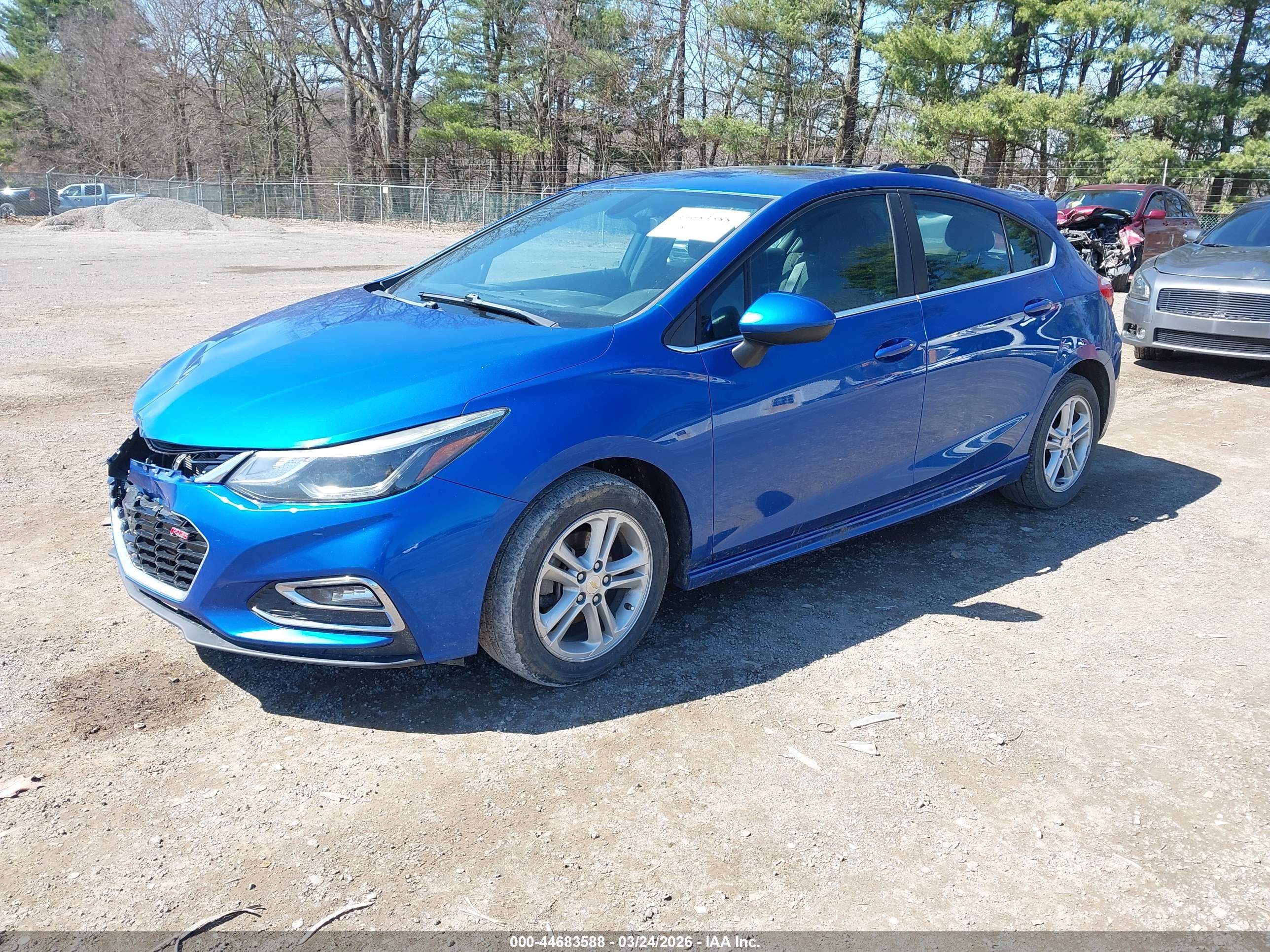 CHEVROLET CRUZE image 2