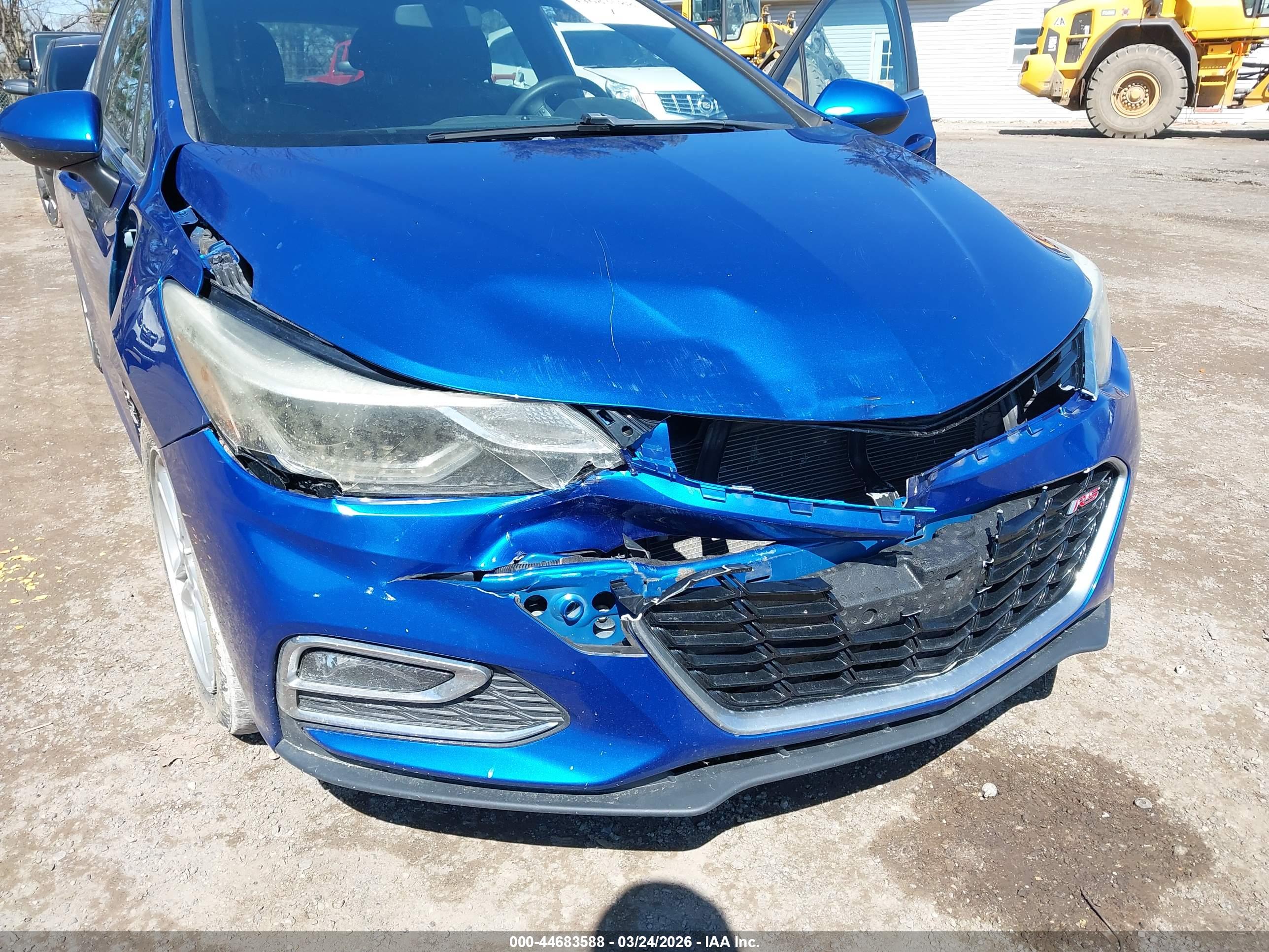 CHEVROLET CRUZE image 6