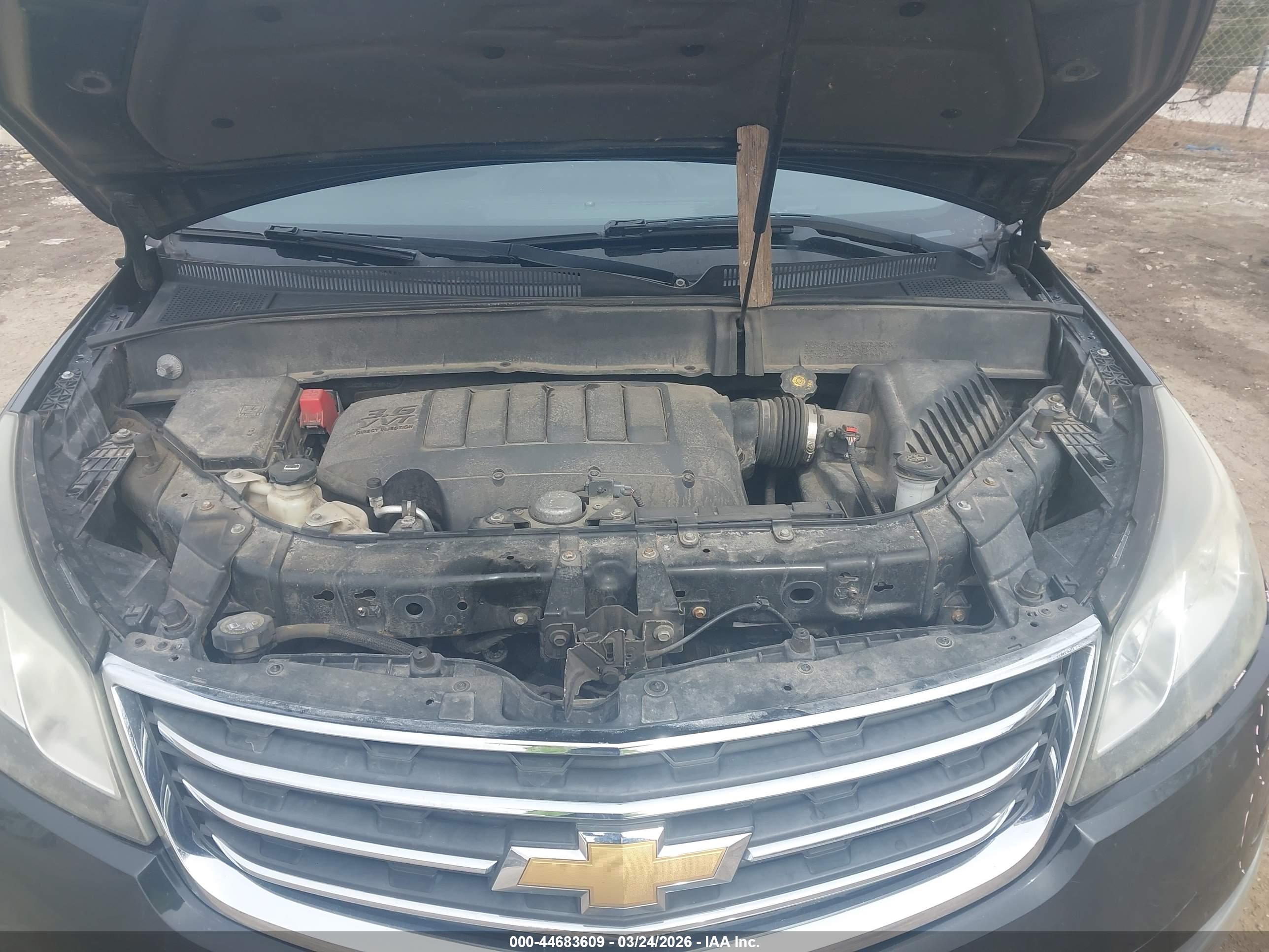 CHEVROLET TRAVERSE image 10
