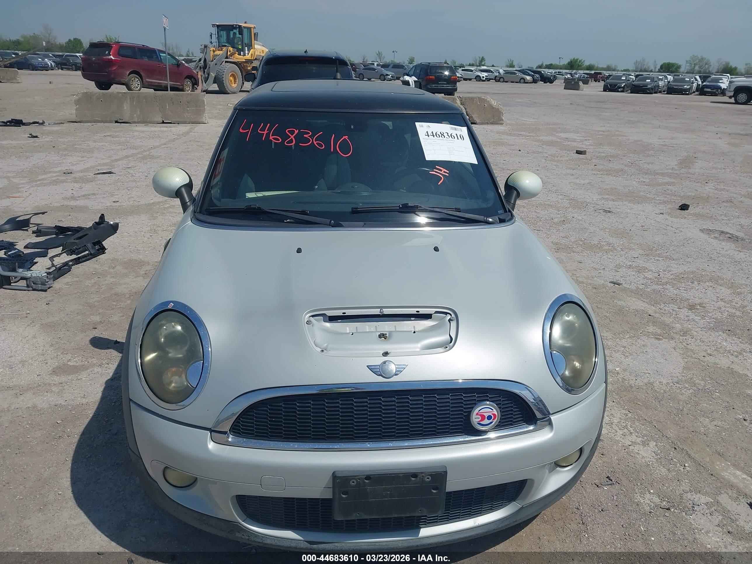 MINI COOPER image 10