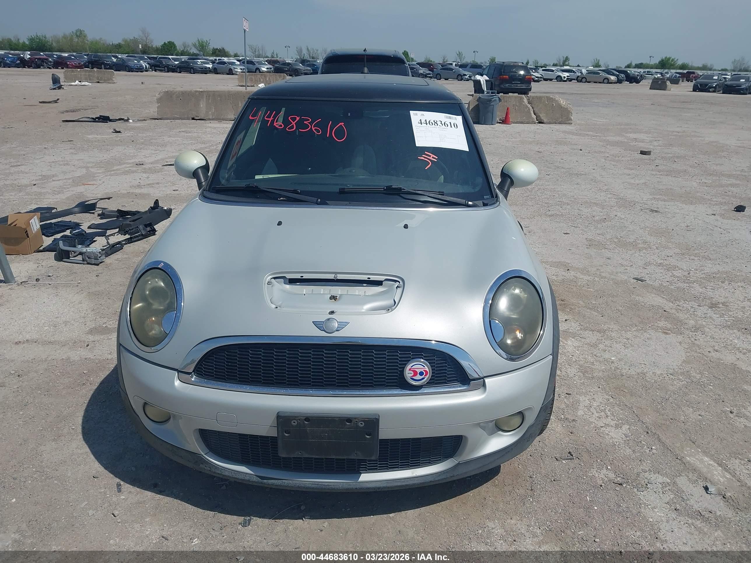MINI COOPER image 6