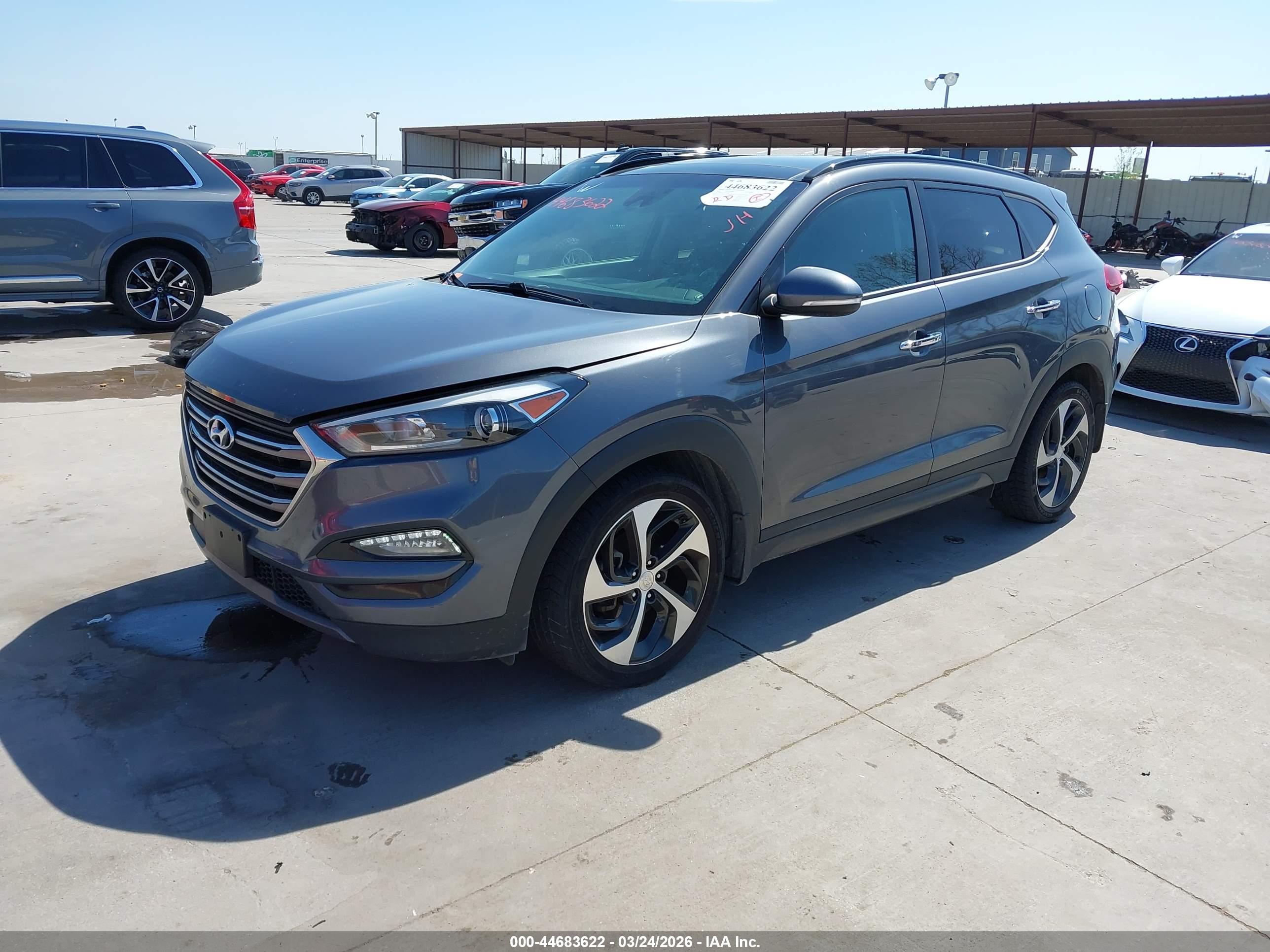 HYUNDAI TUCSON image 2