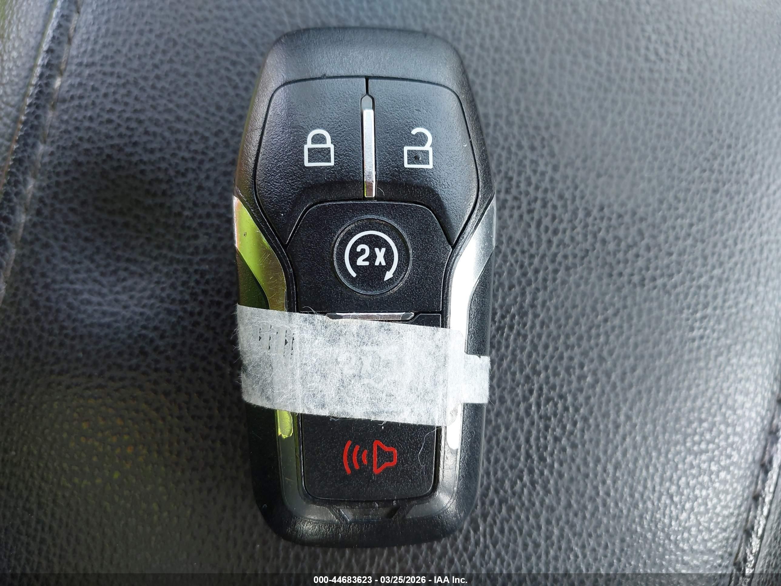 FORD FUSION image 11