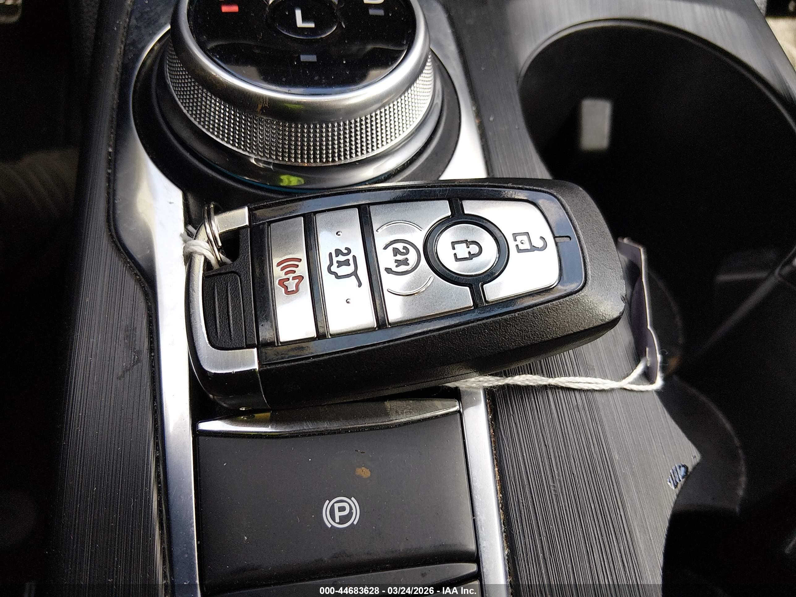 FORD ESCAPE image 11