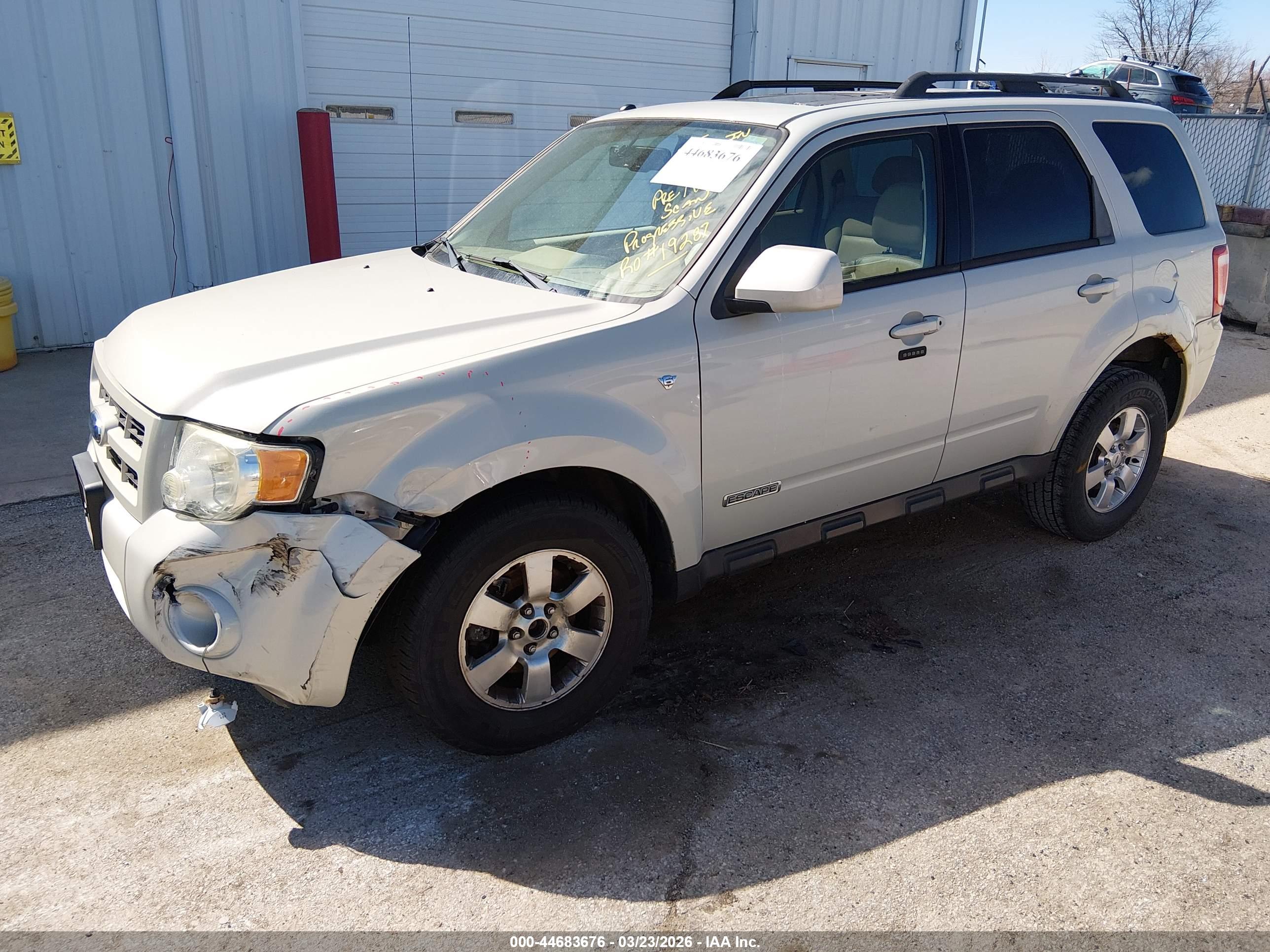 FORD ESCAPE image 2