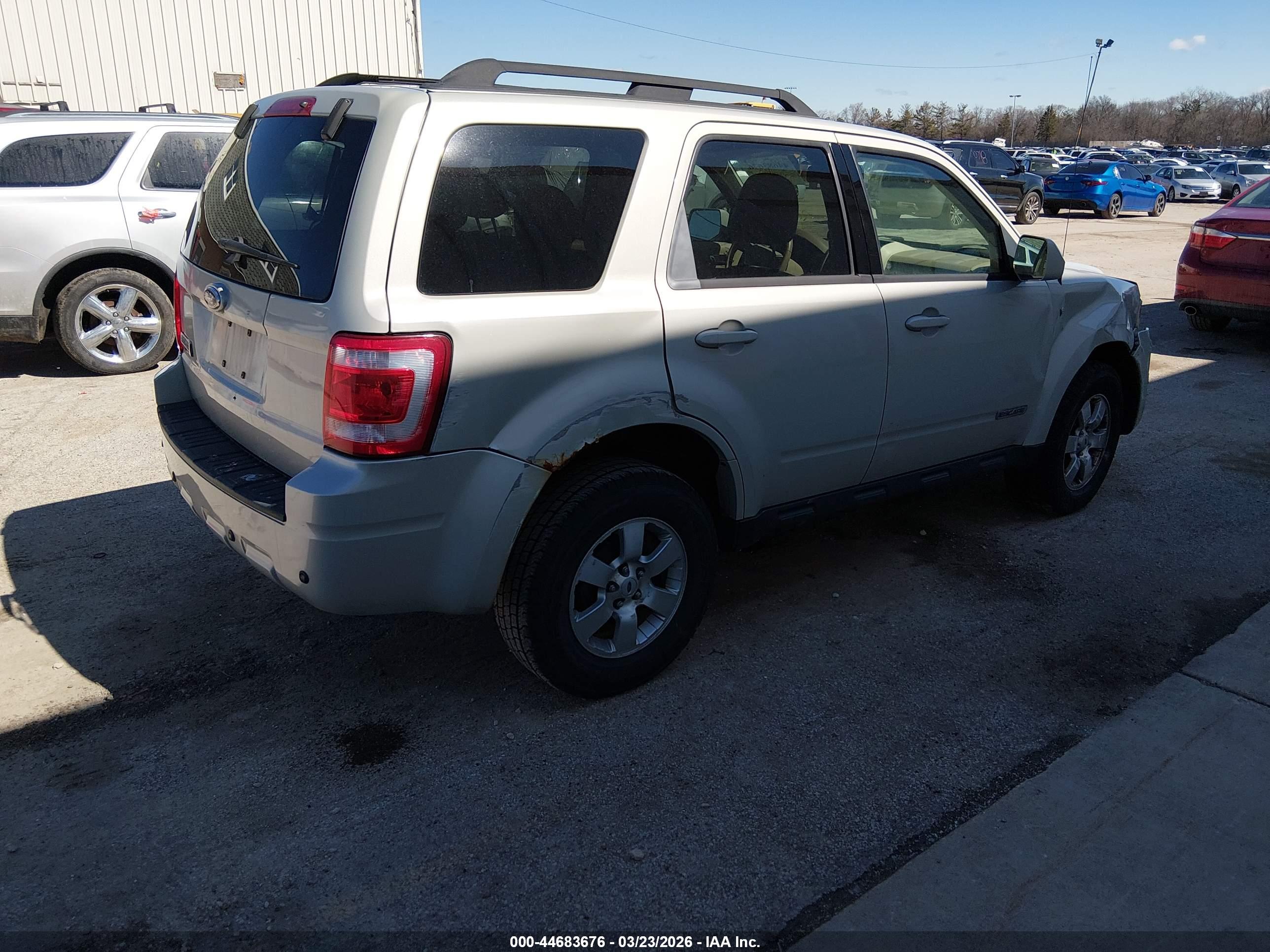 FORD ESCAPE image 4