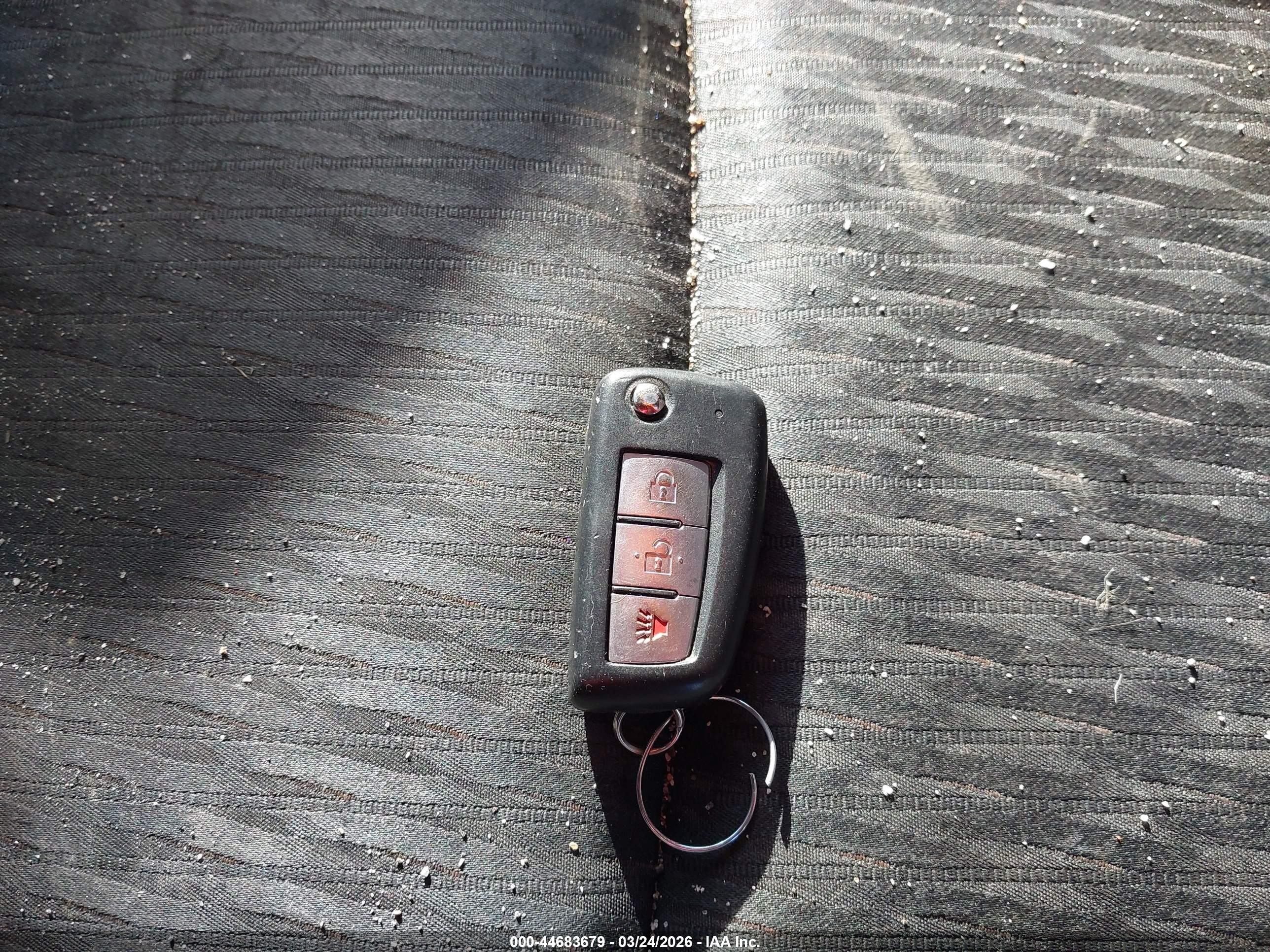 NISSAN ROGUE image 11