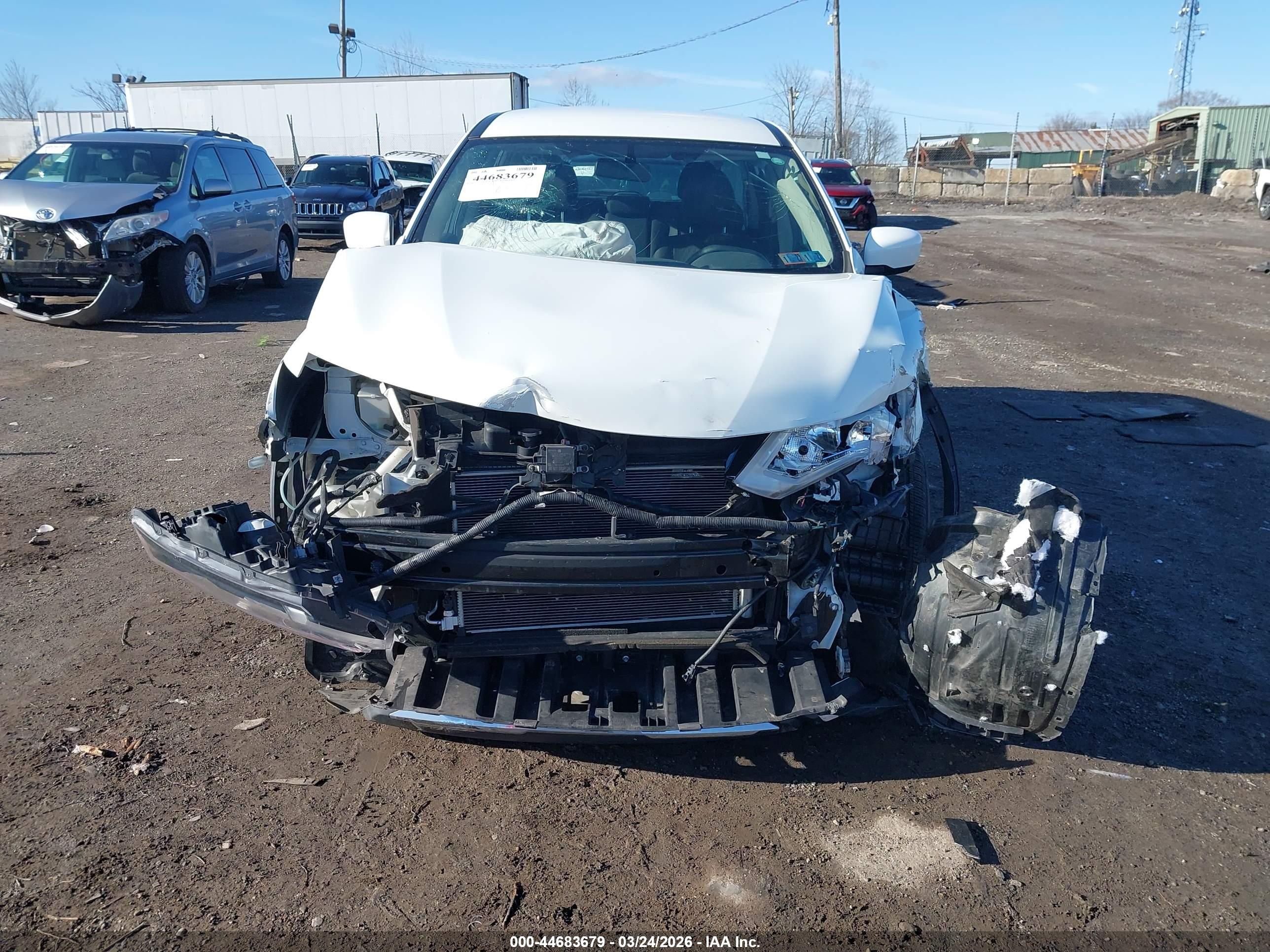 NISSAN ROGUE image 6