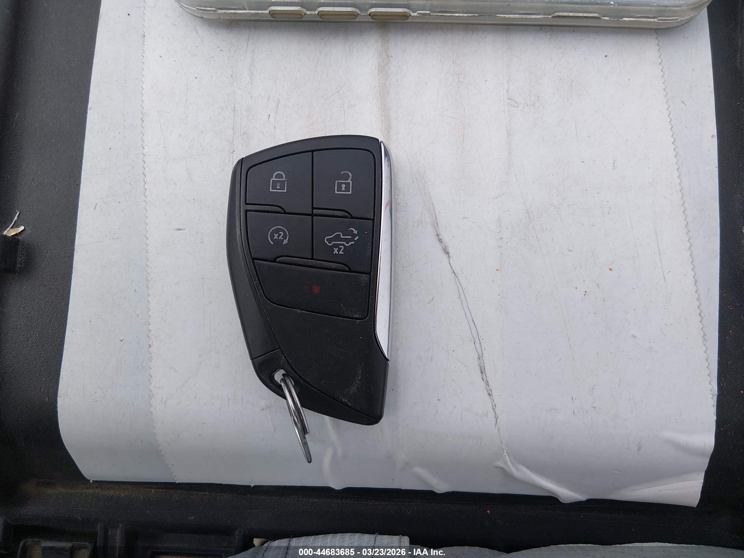 CHEVROLET SILVERADO image 11