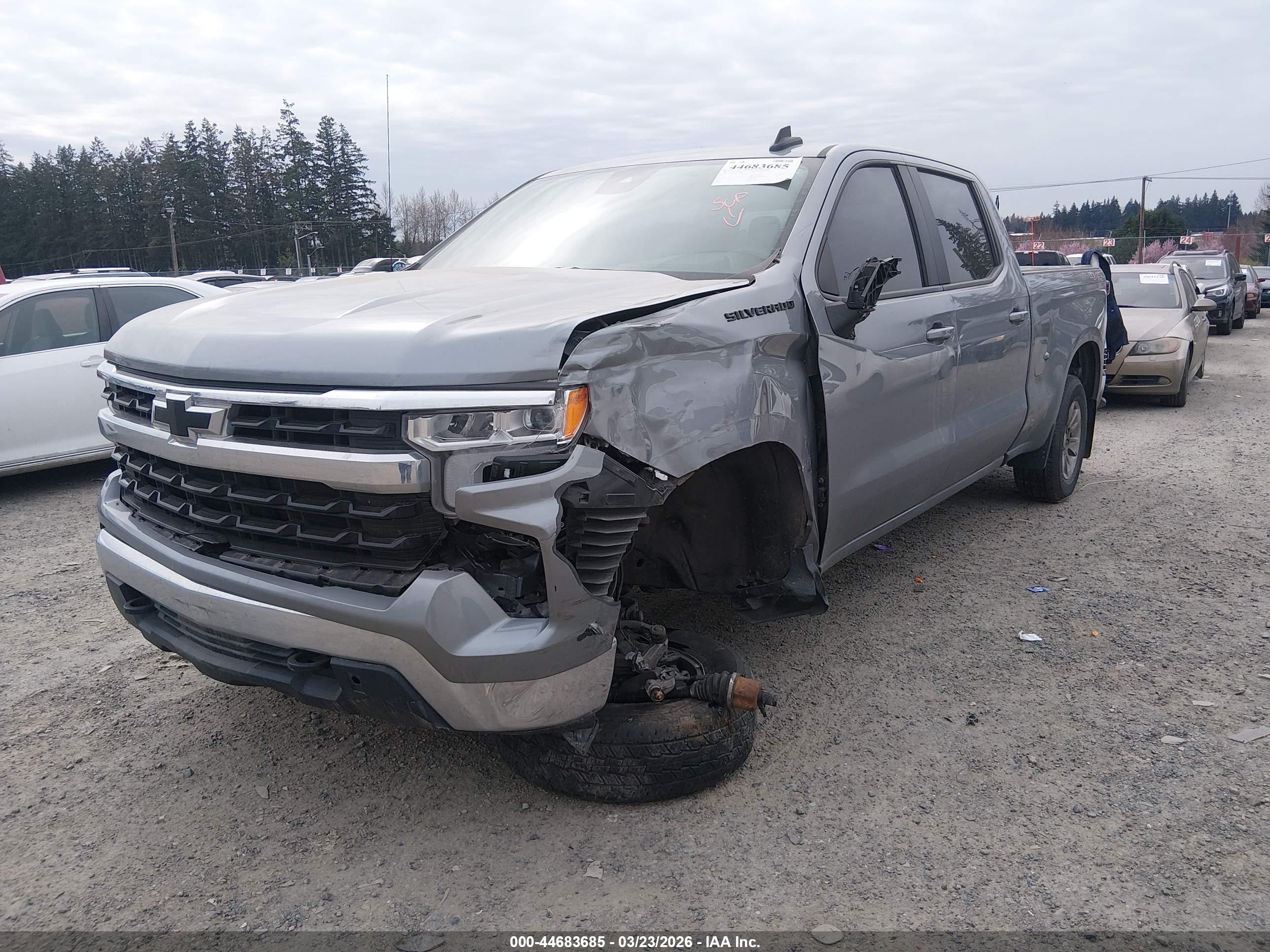 CHEVROLET SILVERADO image 2