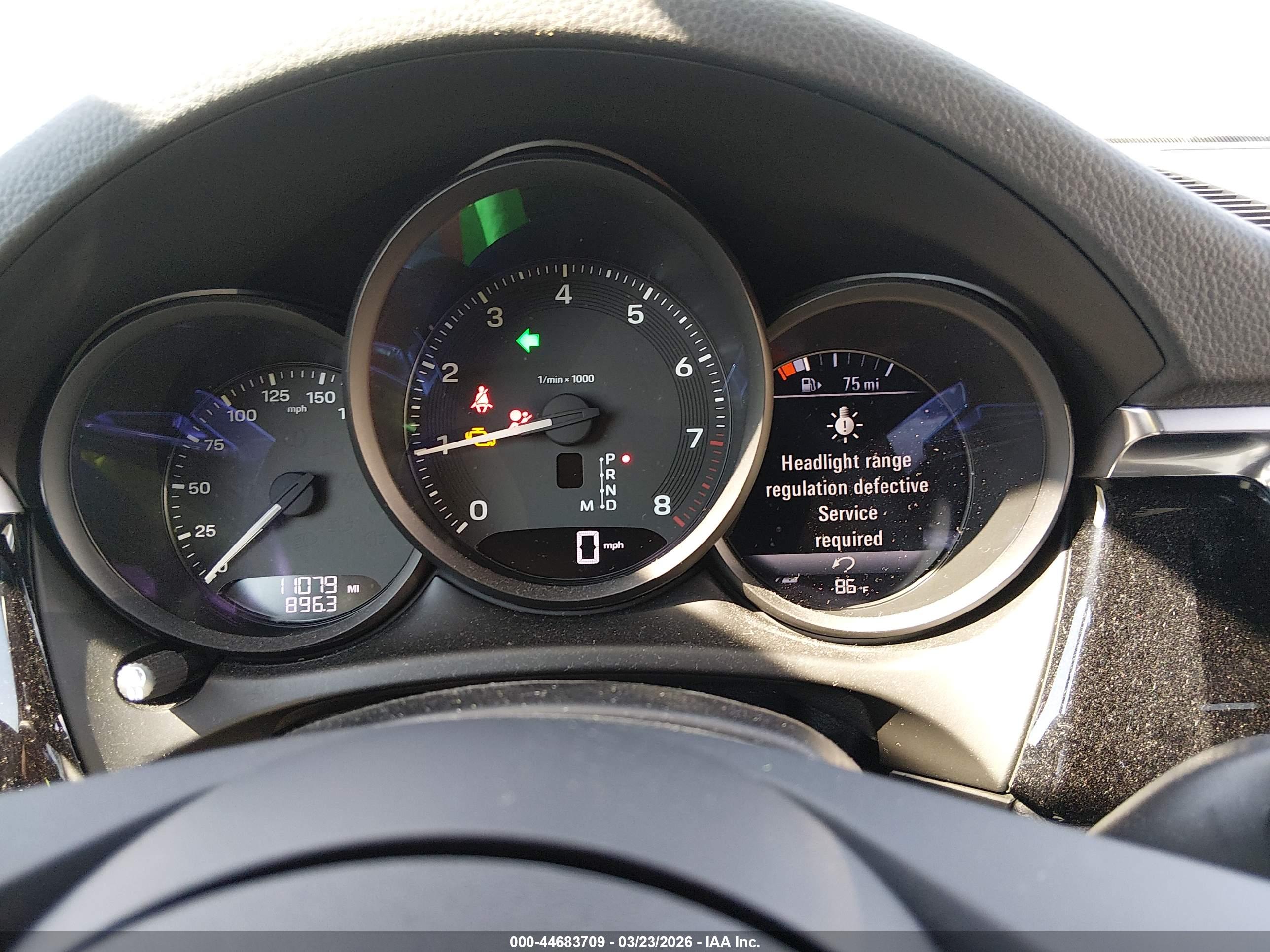 PORSCHE MACAN image 7