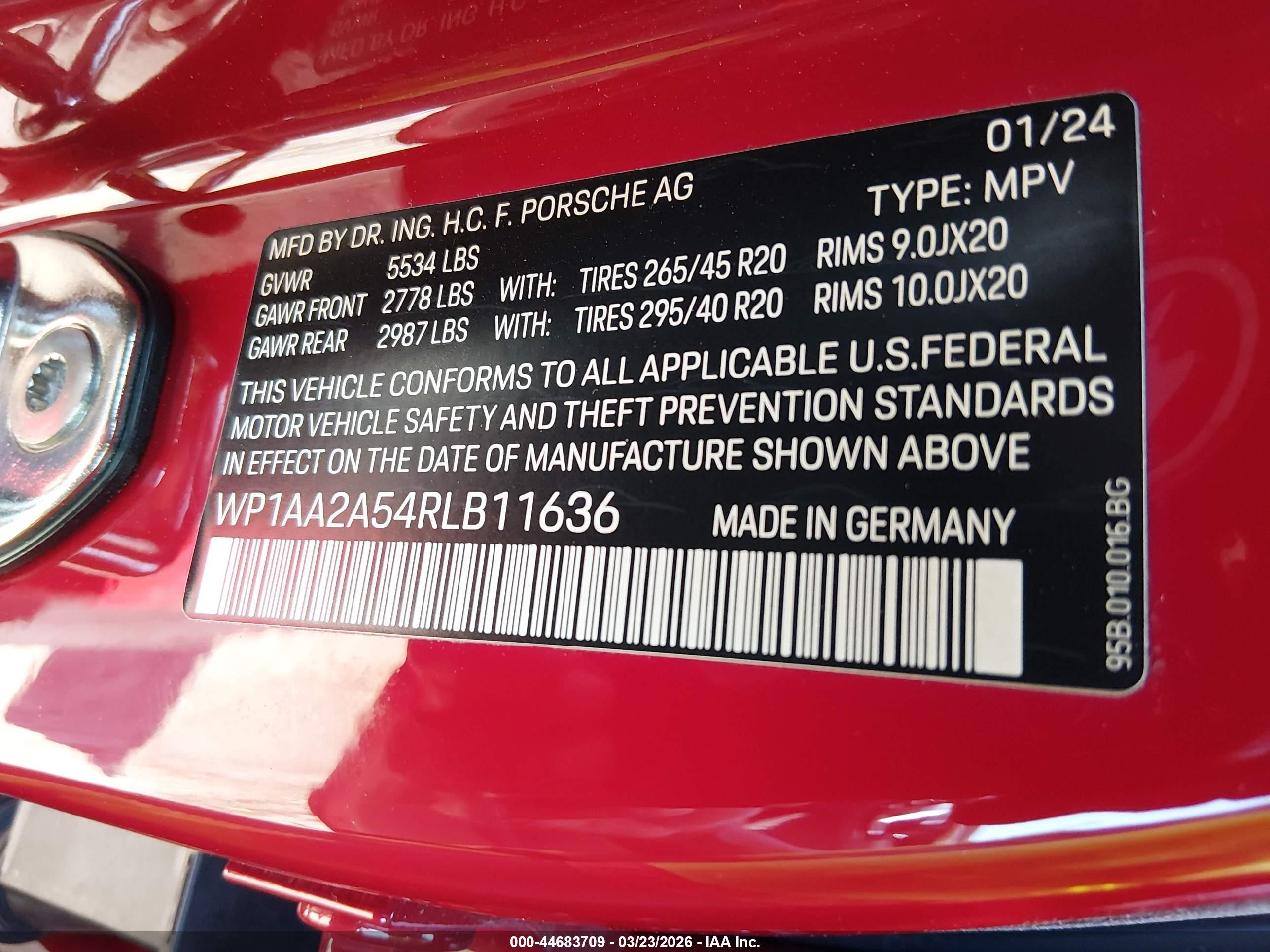PORSCHE MACAN image 9