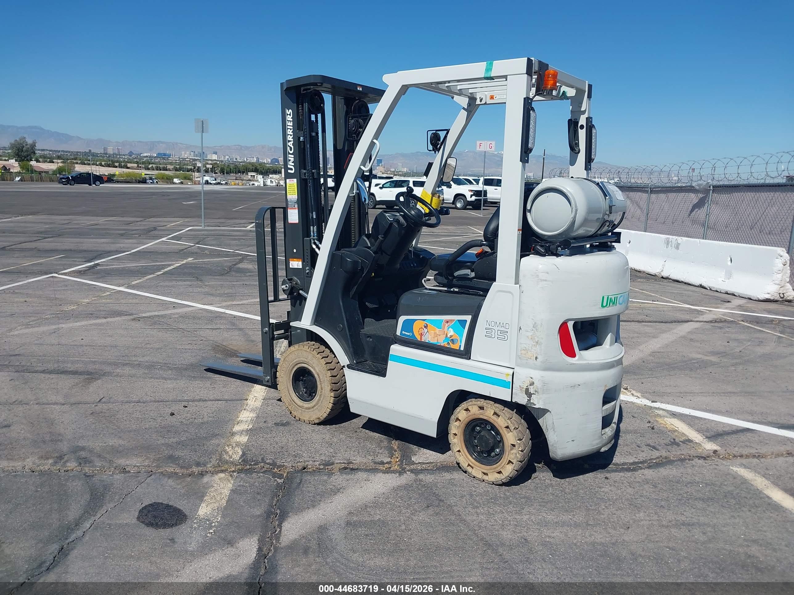 UNICARRIERS FORKLIFT image 3