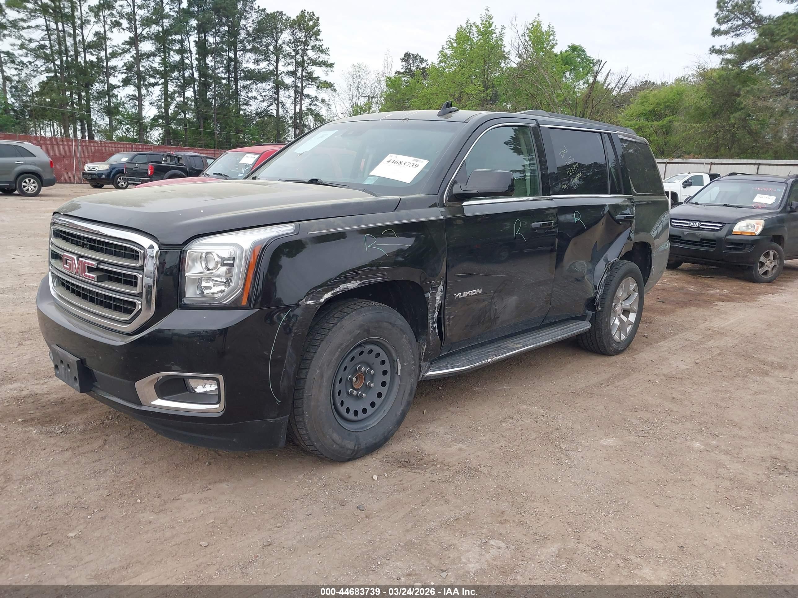 GMC YUKON image 2