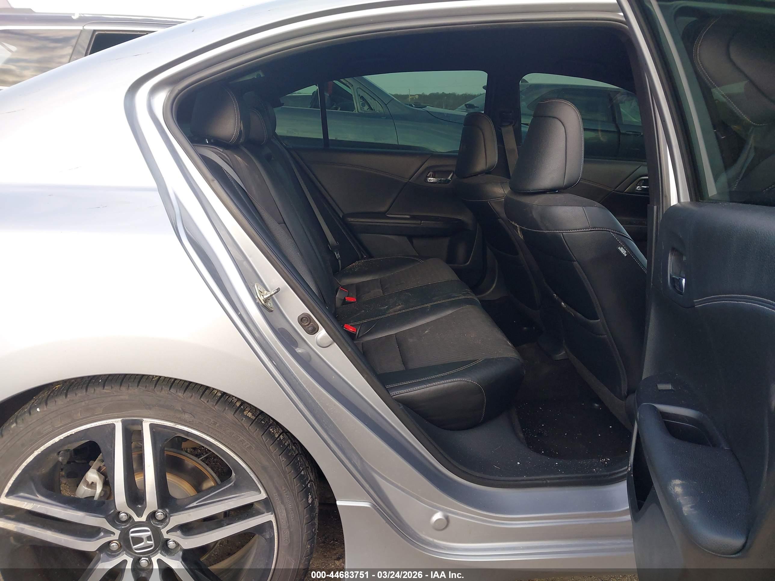 HONDA ACCORD image 8