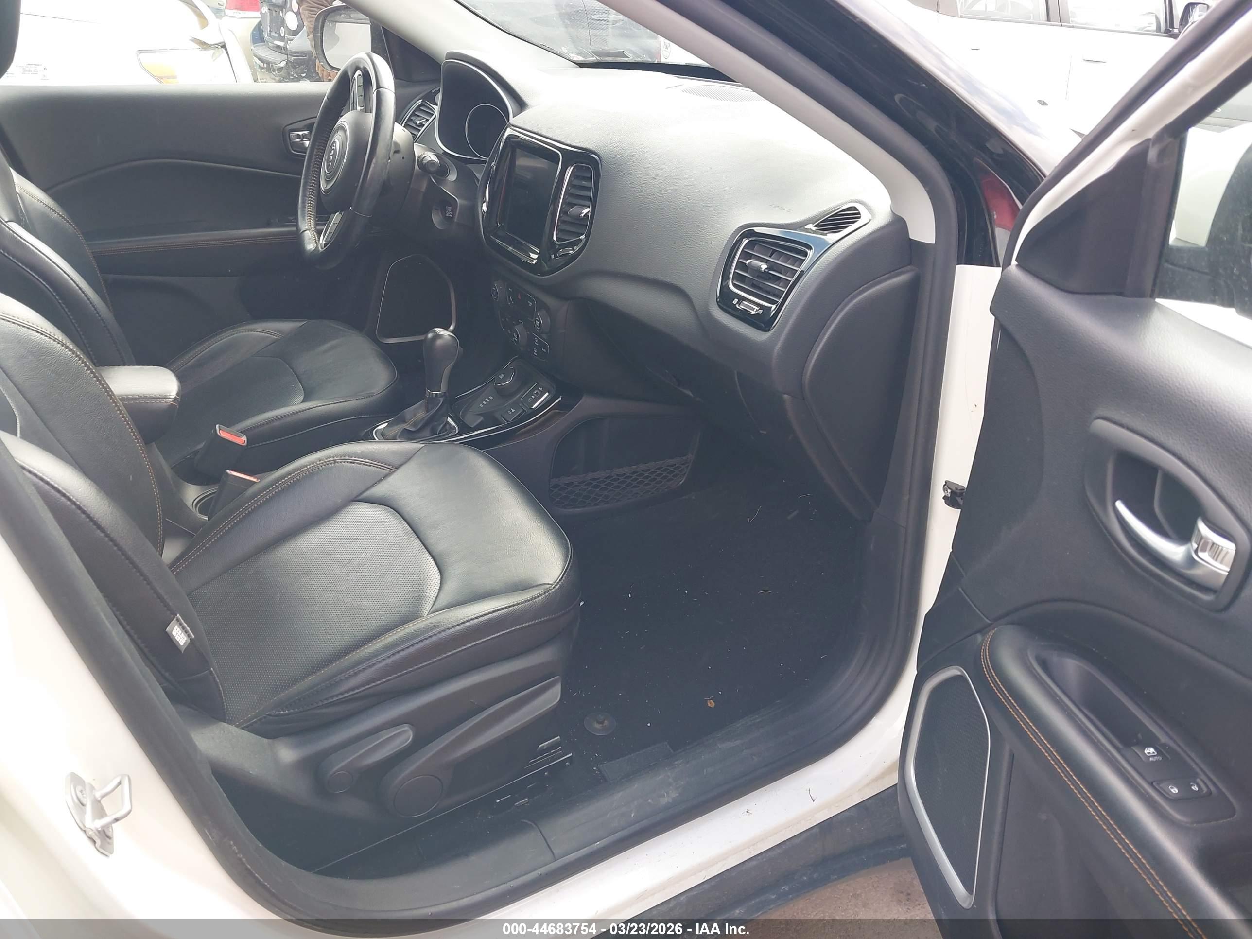 JEEP COMPASS image 5