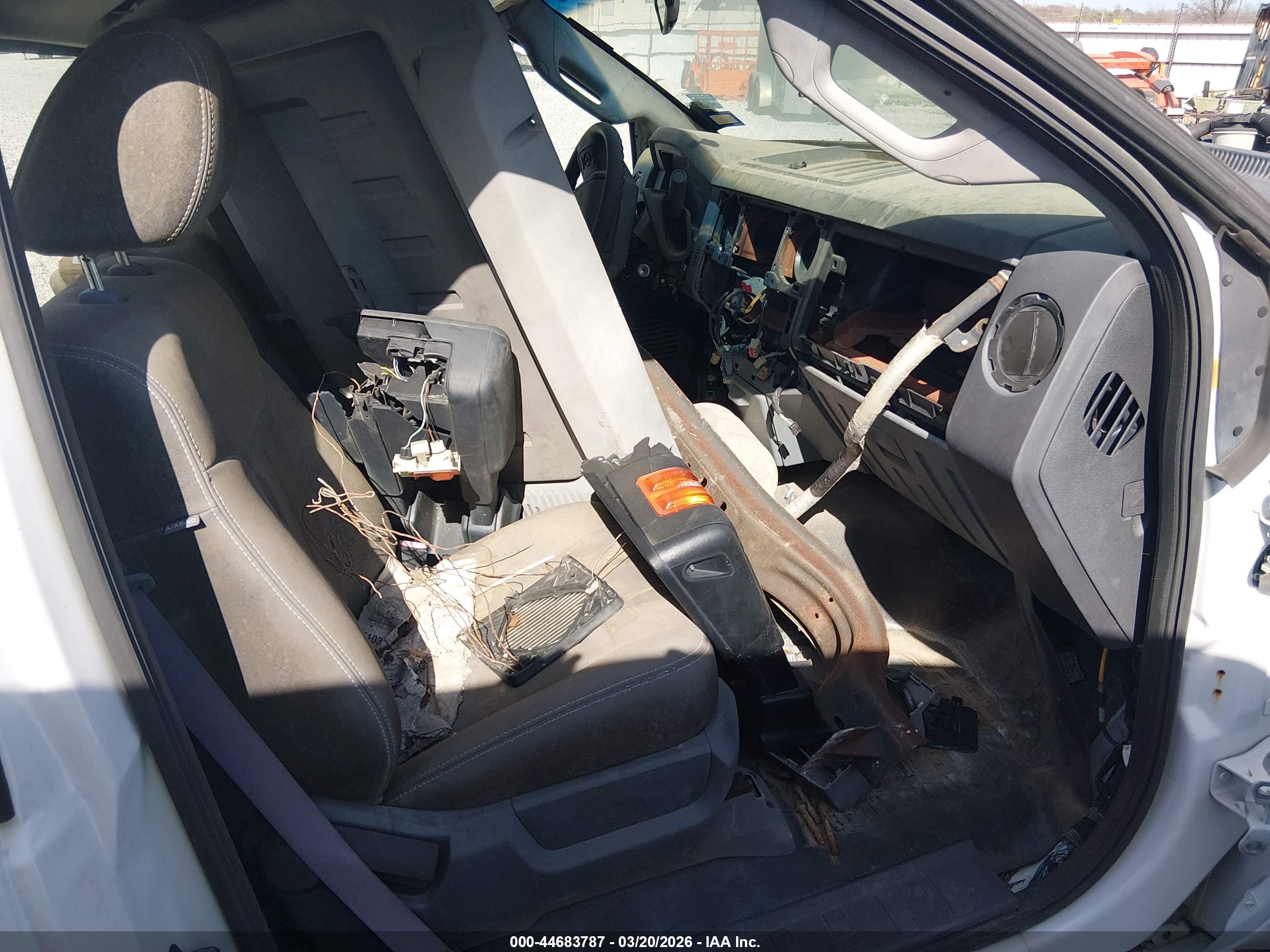 FORD F-550 image 7