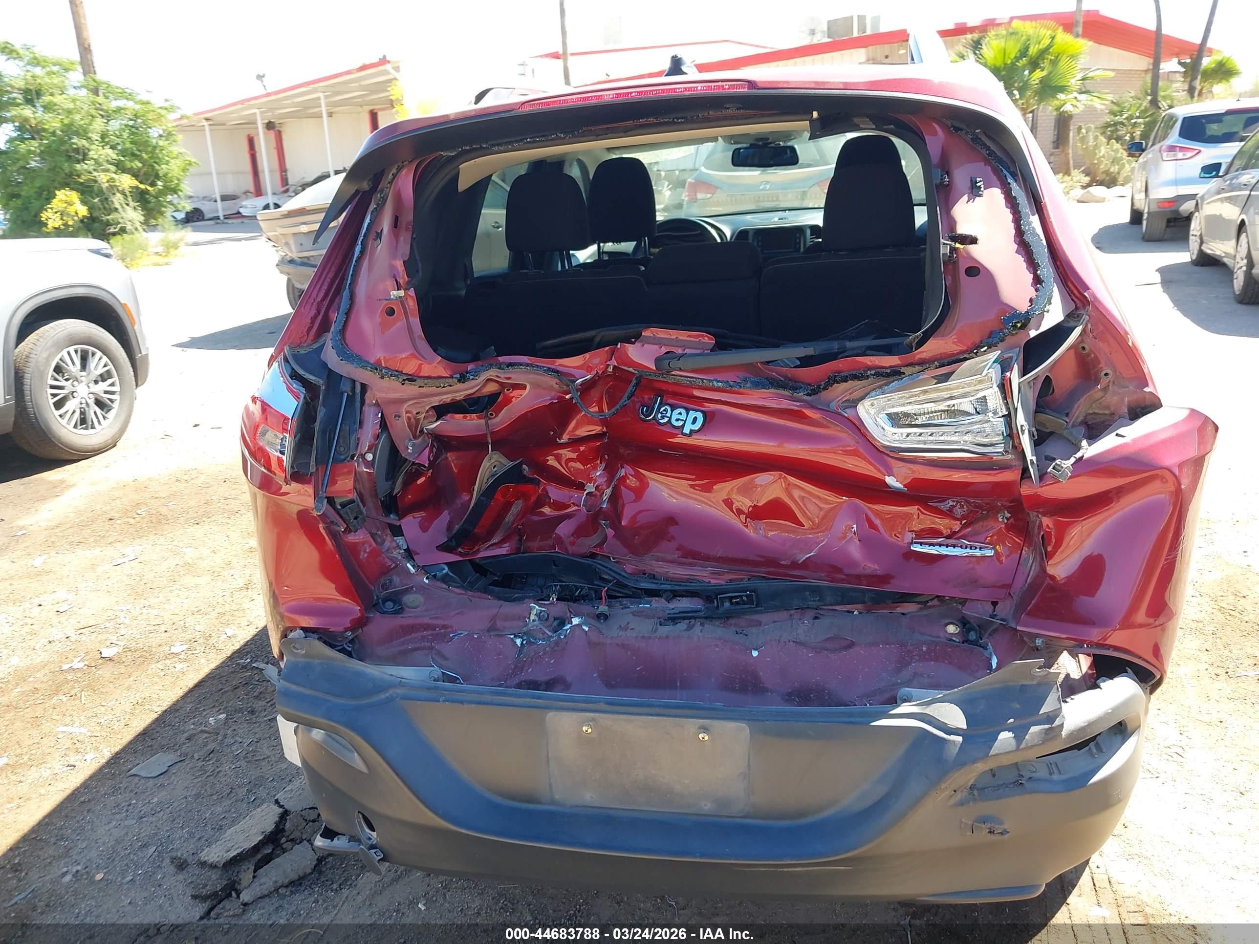 JEEP CHEROKEE image 6