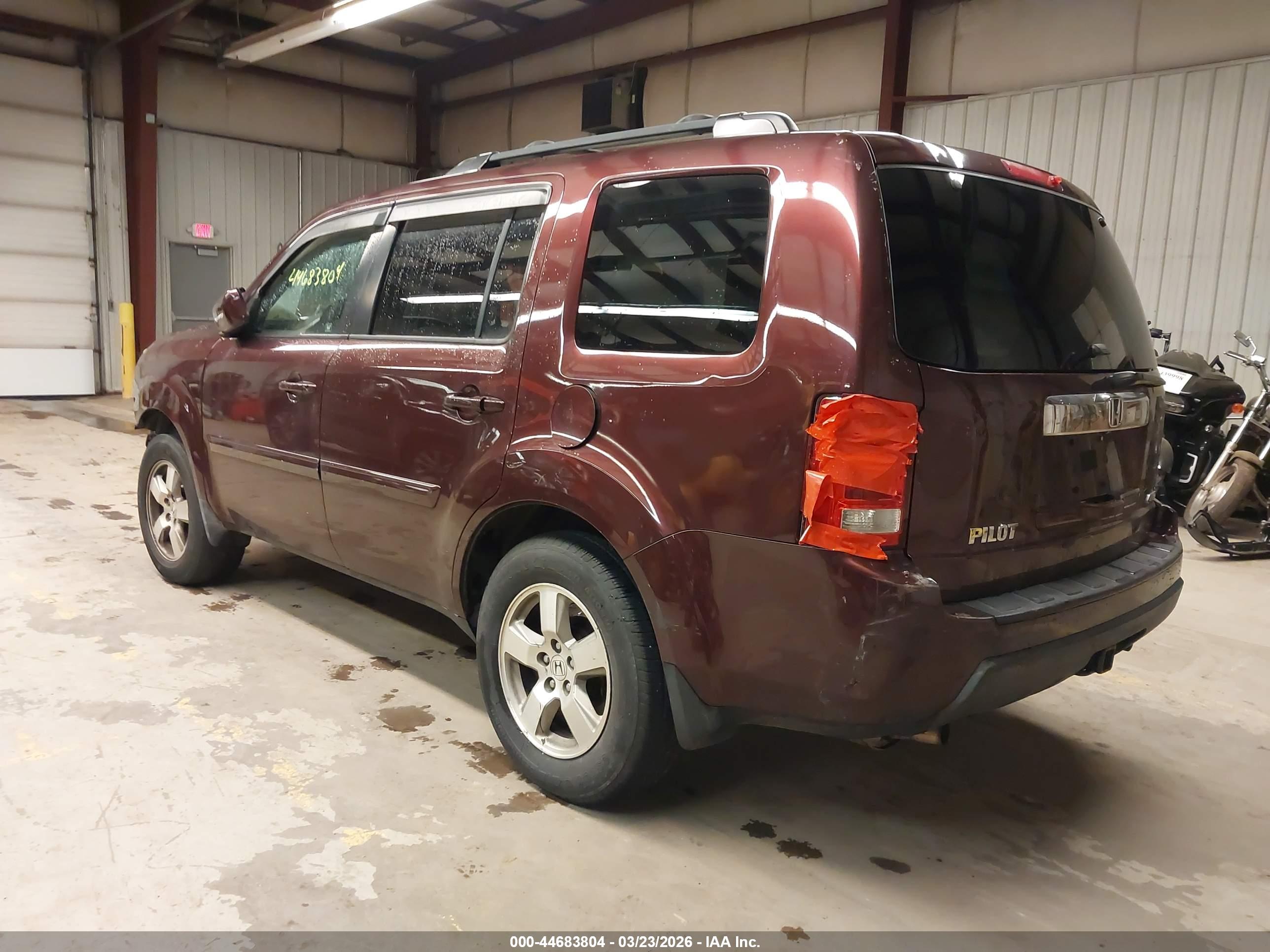 HONDA PILOT image 3