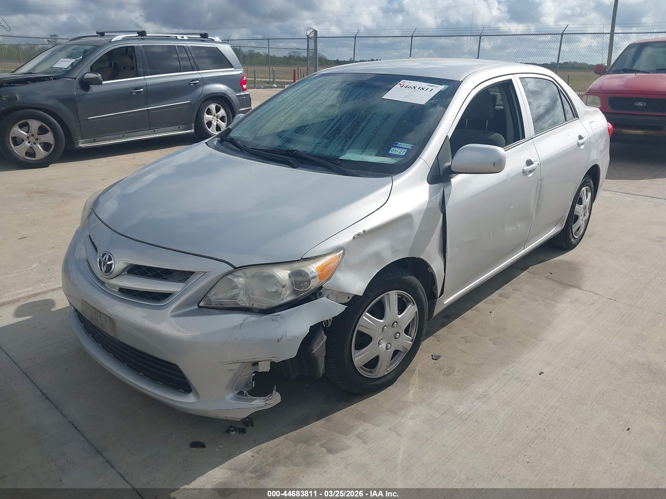 TOYOTA COROLLA image 2