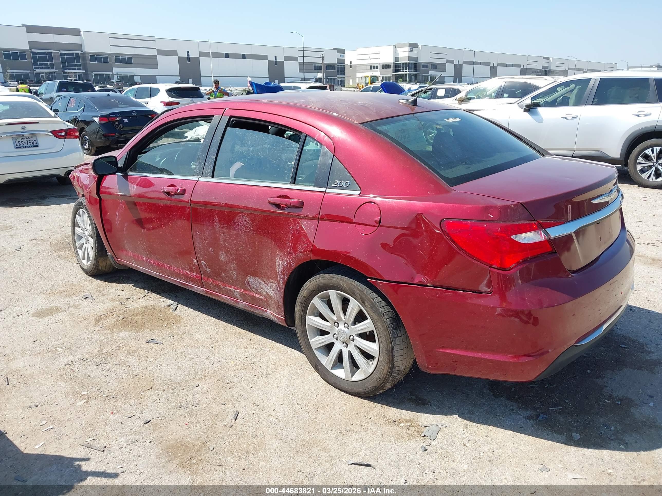 CHRYSLER 200 image 3