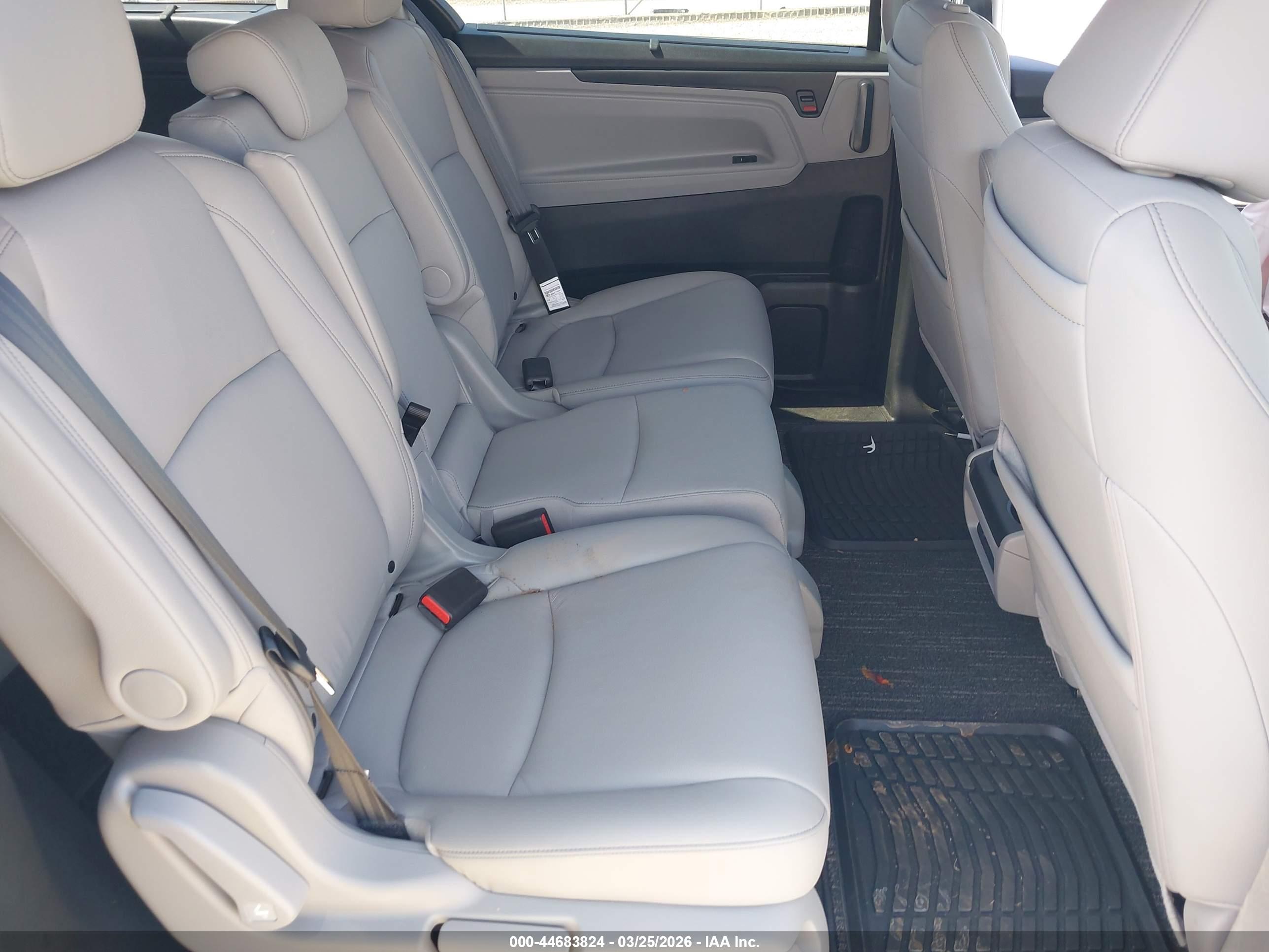 HONDA ODYSSEY image 8
