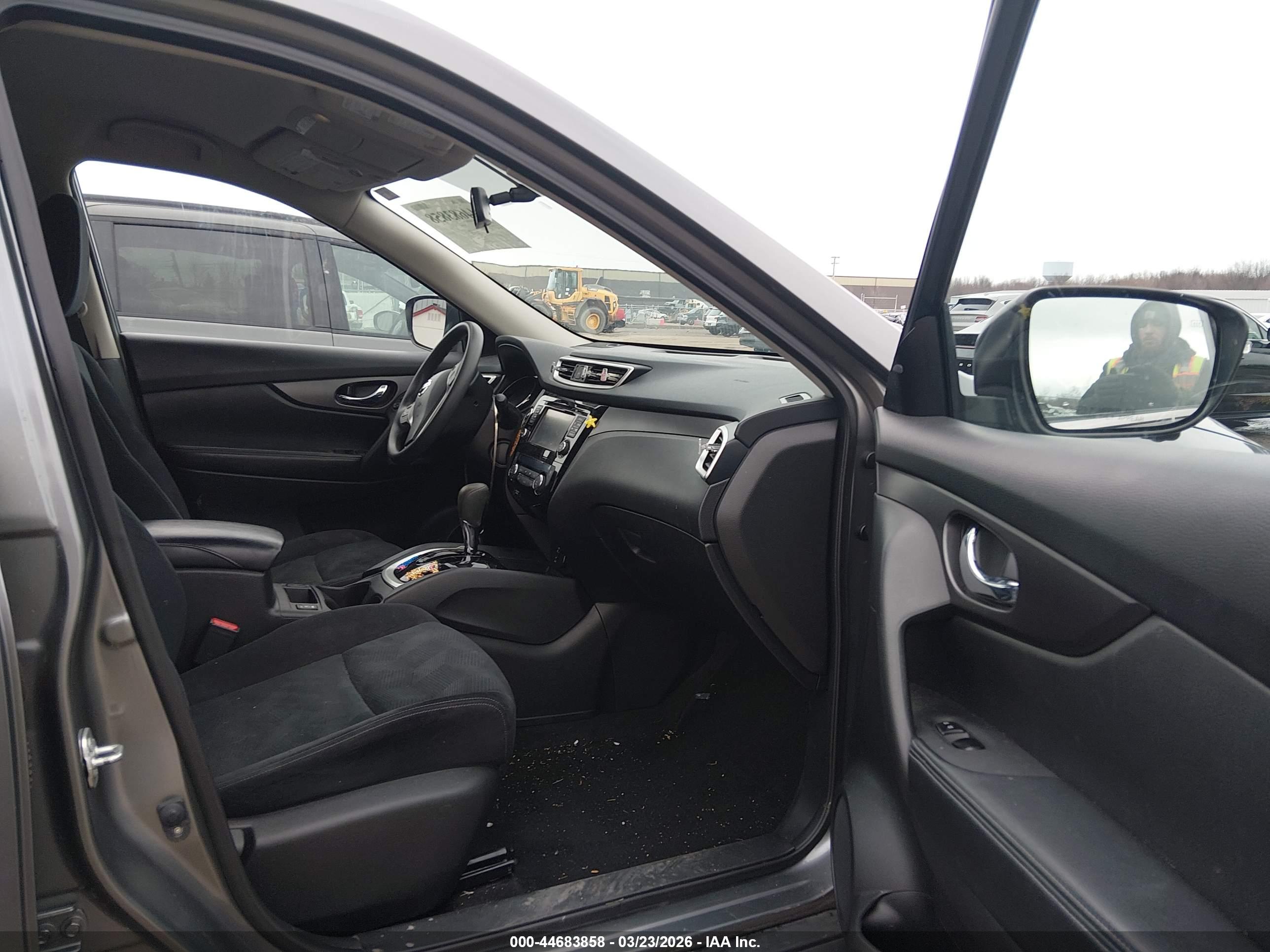NISSAN ROGUE image 5