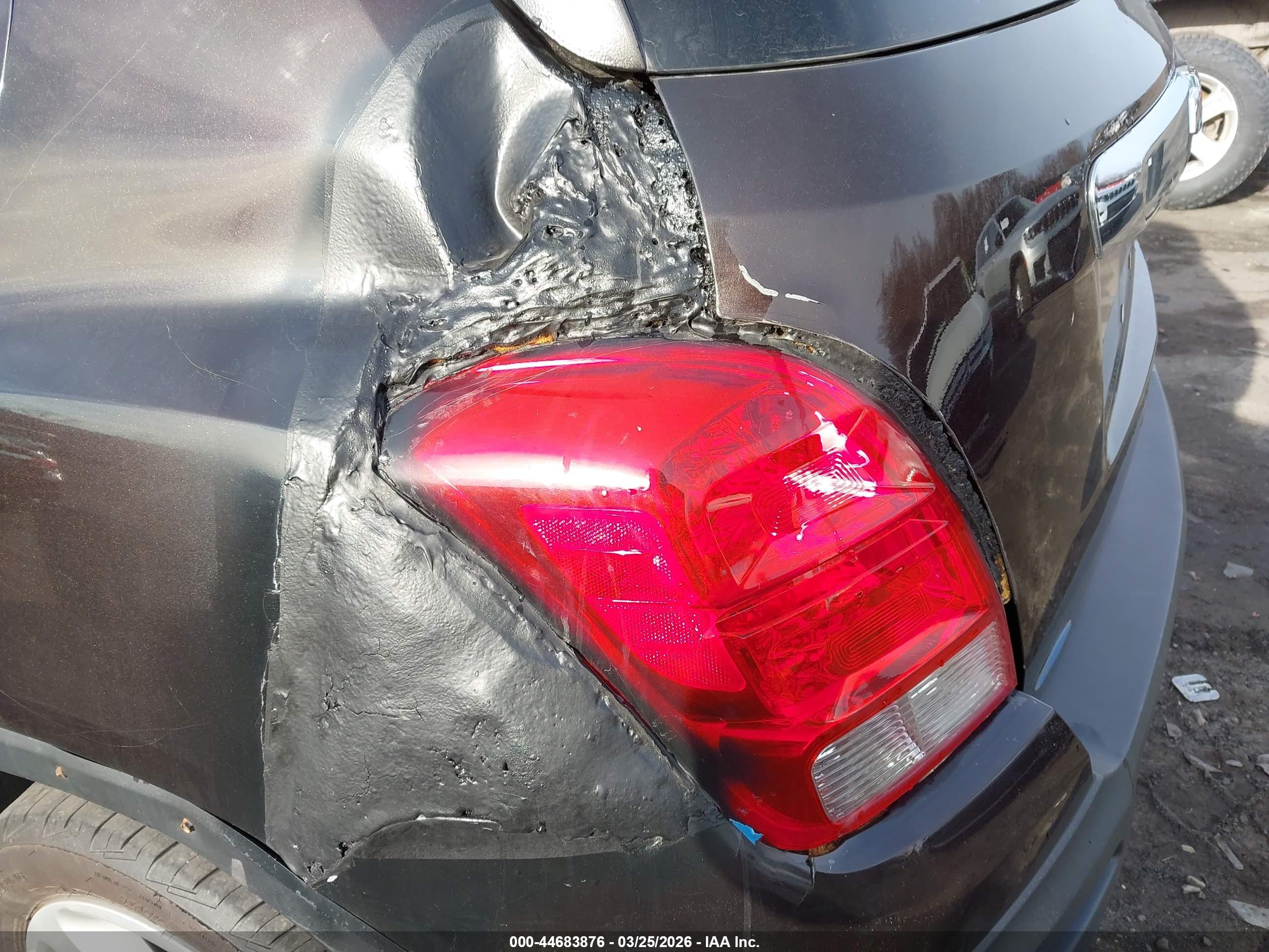 CHEVROLET TRAX image 6