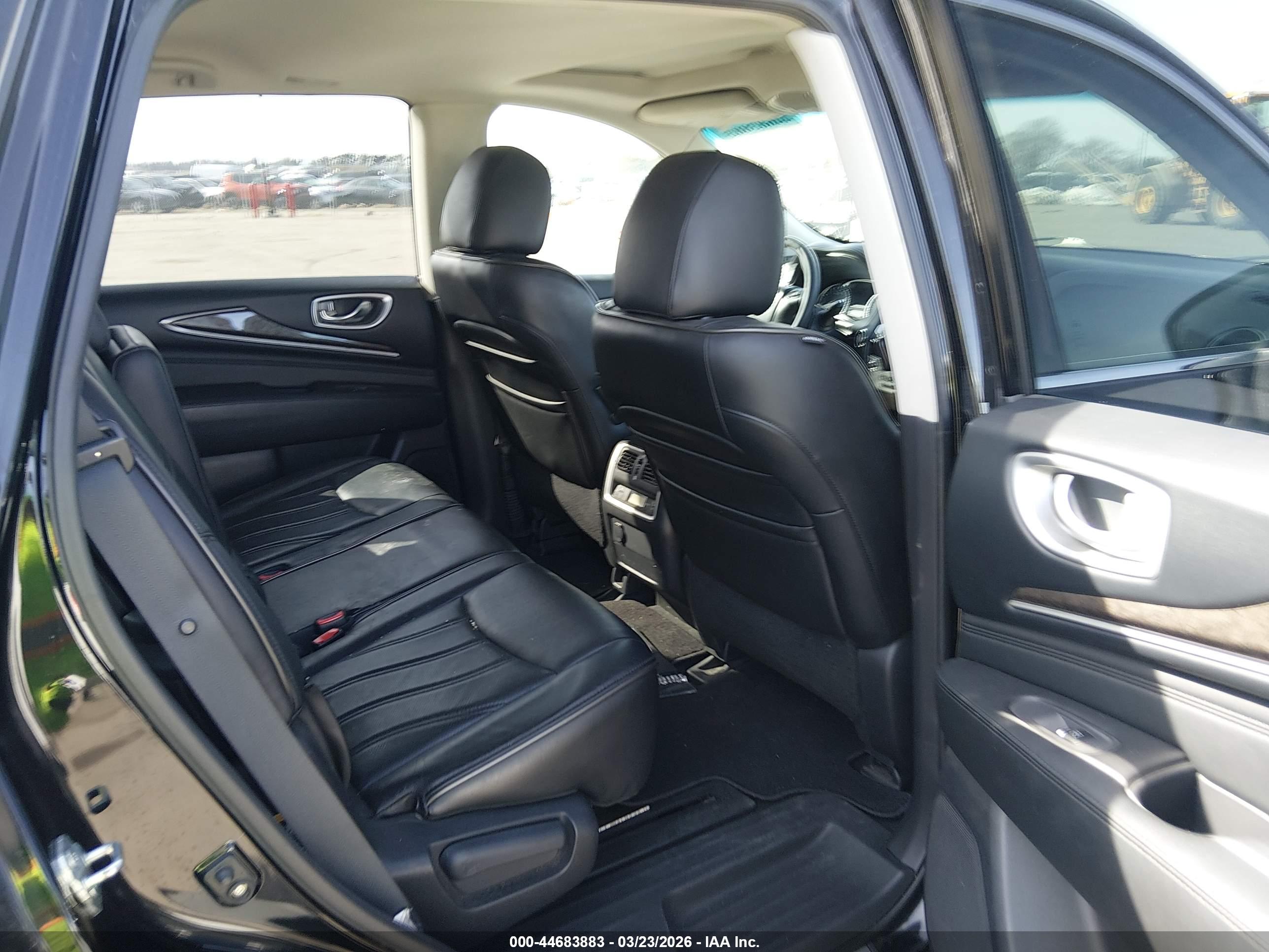 INFINITI QX60 image 8