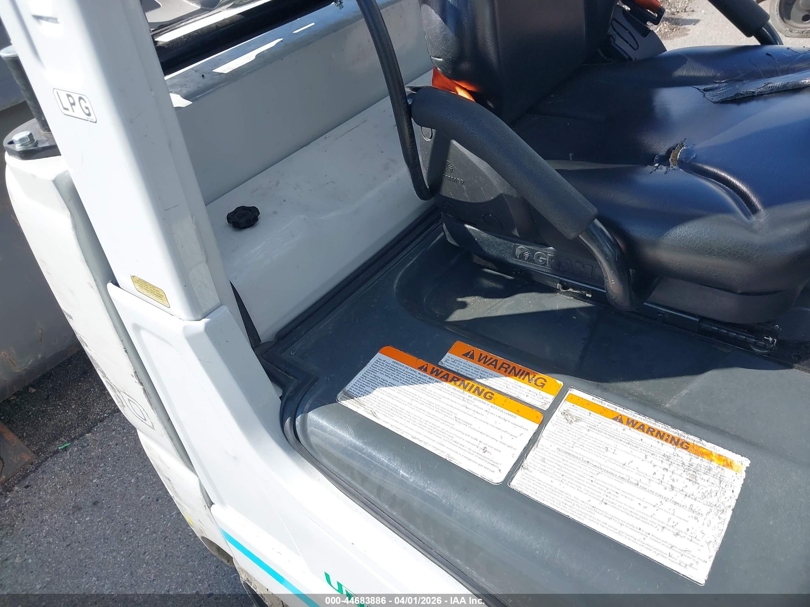 UNICARRIERS FORKLIFT image 10