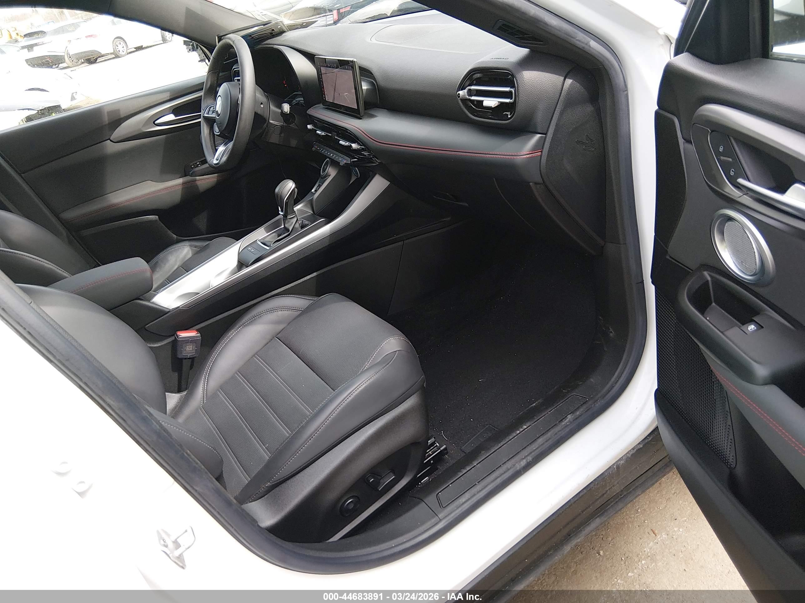 DODGE HORNET image 5