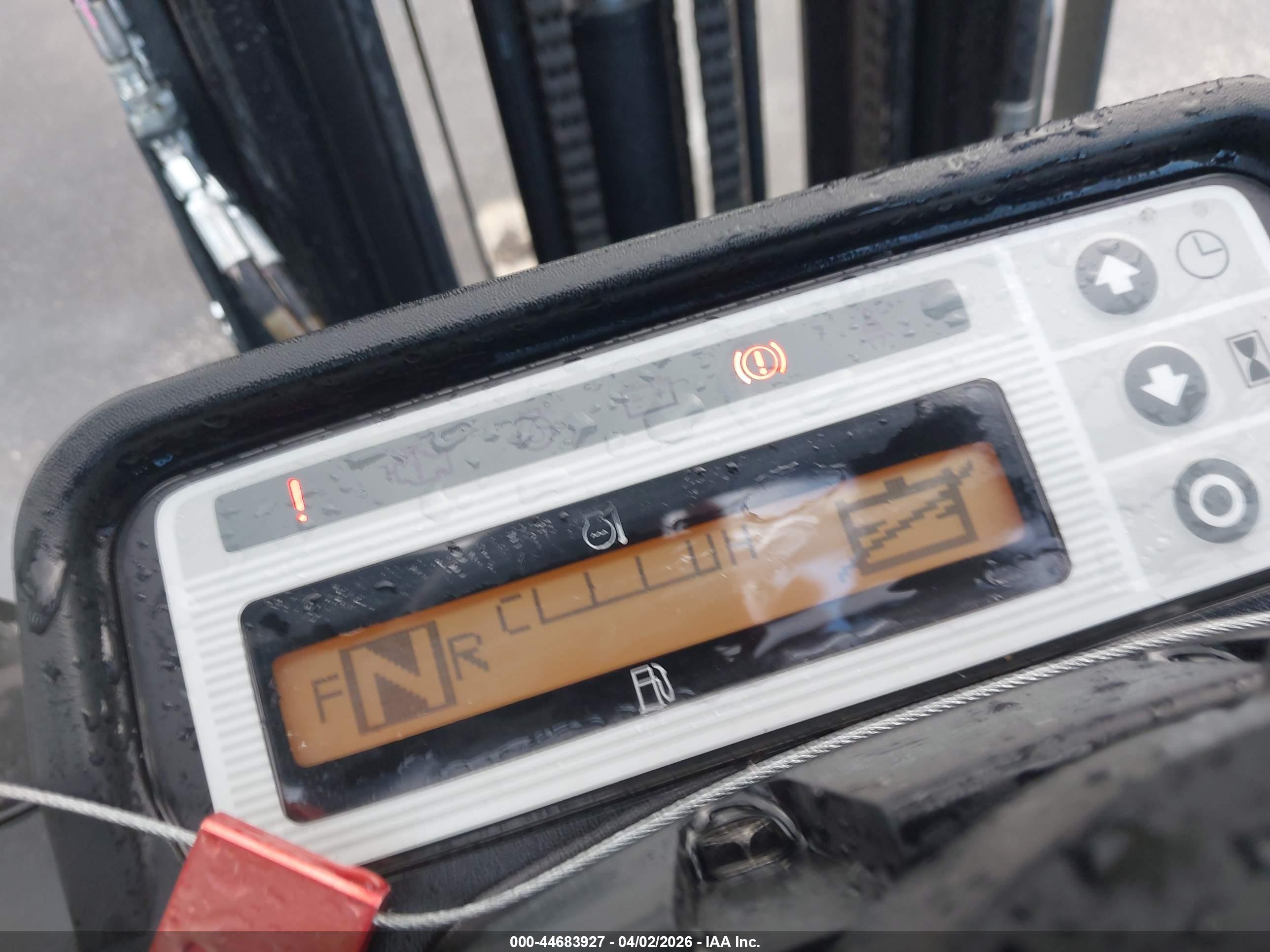 UNICARRIERS FORKLIFT image 7