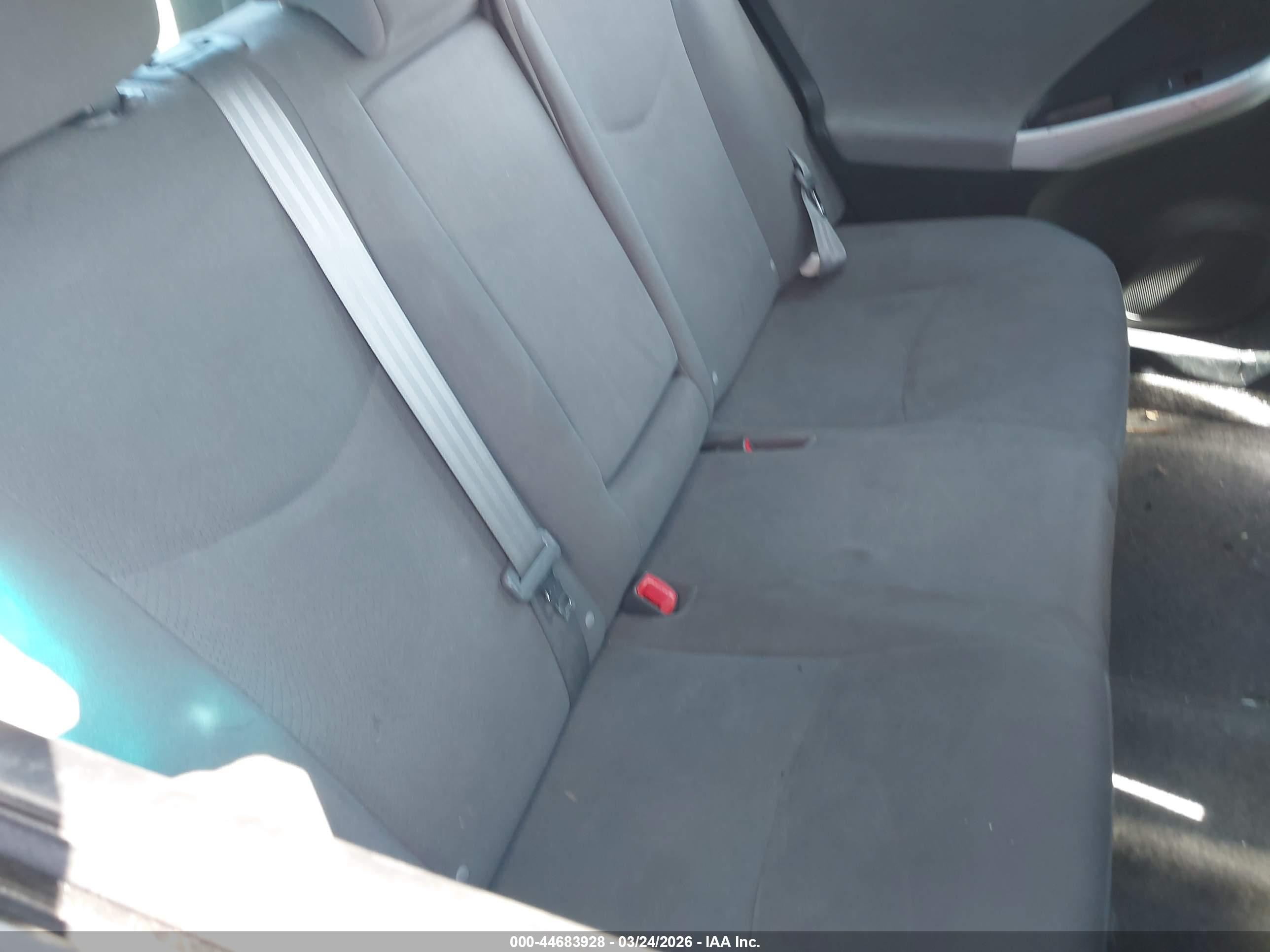 TOYOTA PRIUS image 8