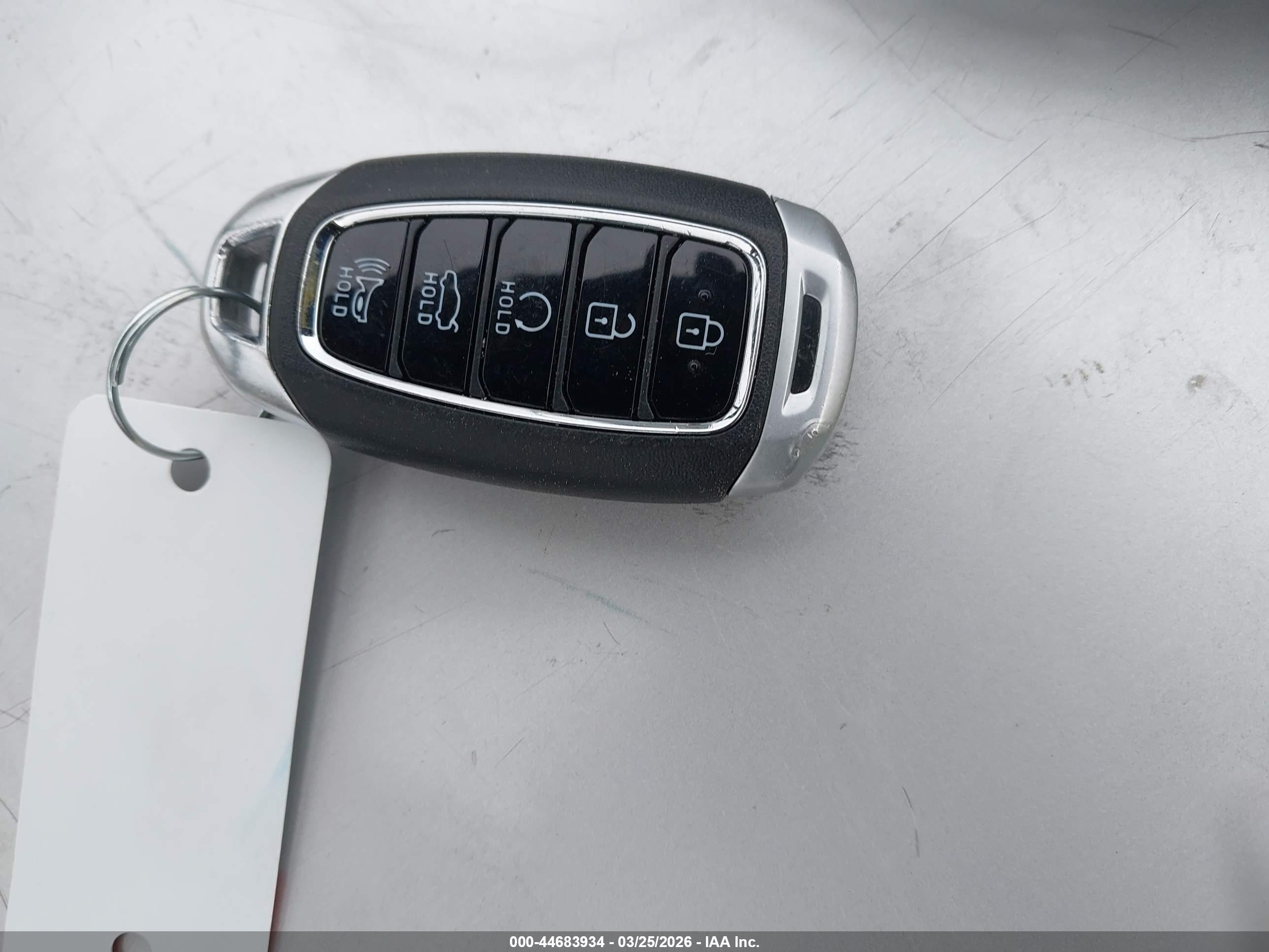 HYUNDAI ELANTRA image 11