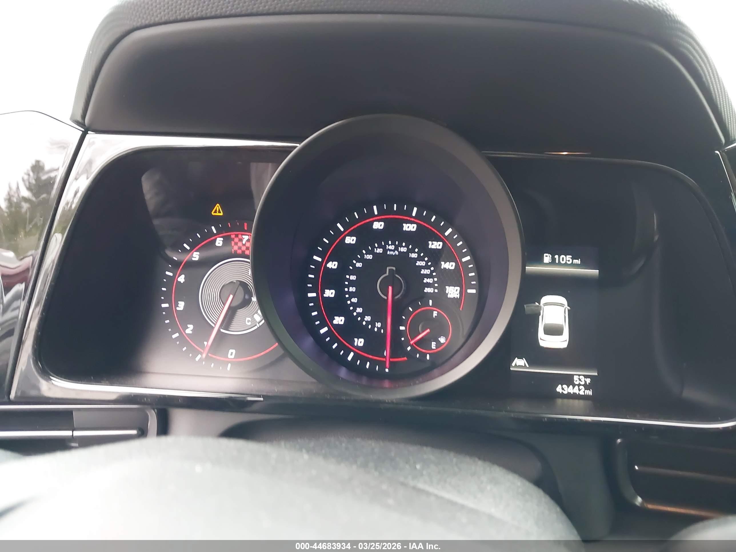 HYUNDAI ELANTRA image 7
