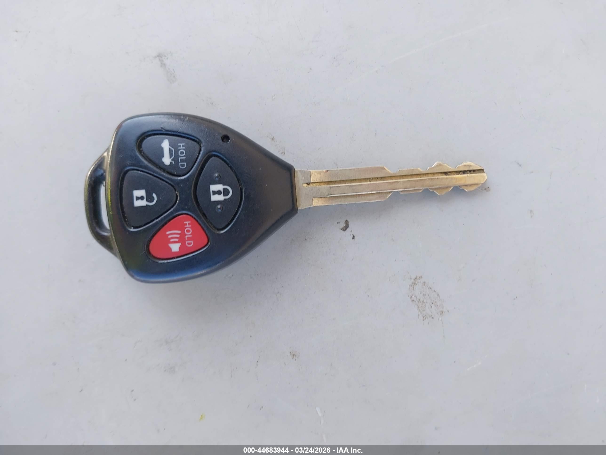 TOYOTA CAMRY image 11